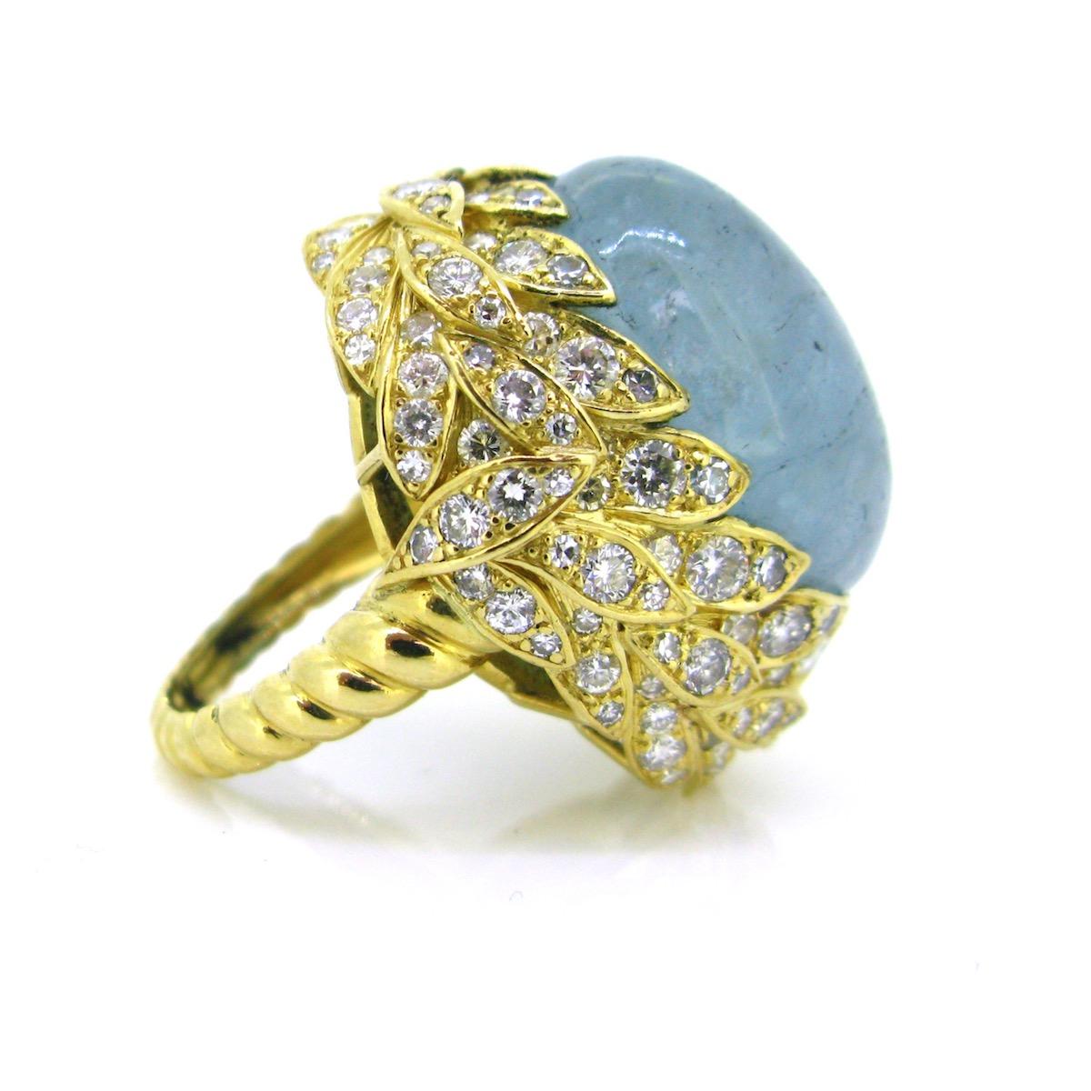 Contemporary Aquamarine Diamond Ribbed Textured Yellow Gold Cocktail Fashion Ring