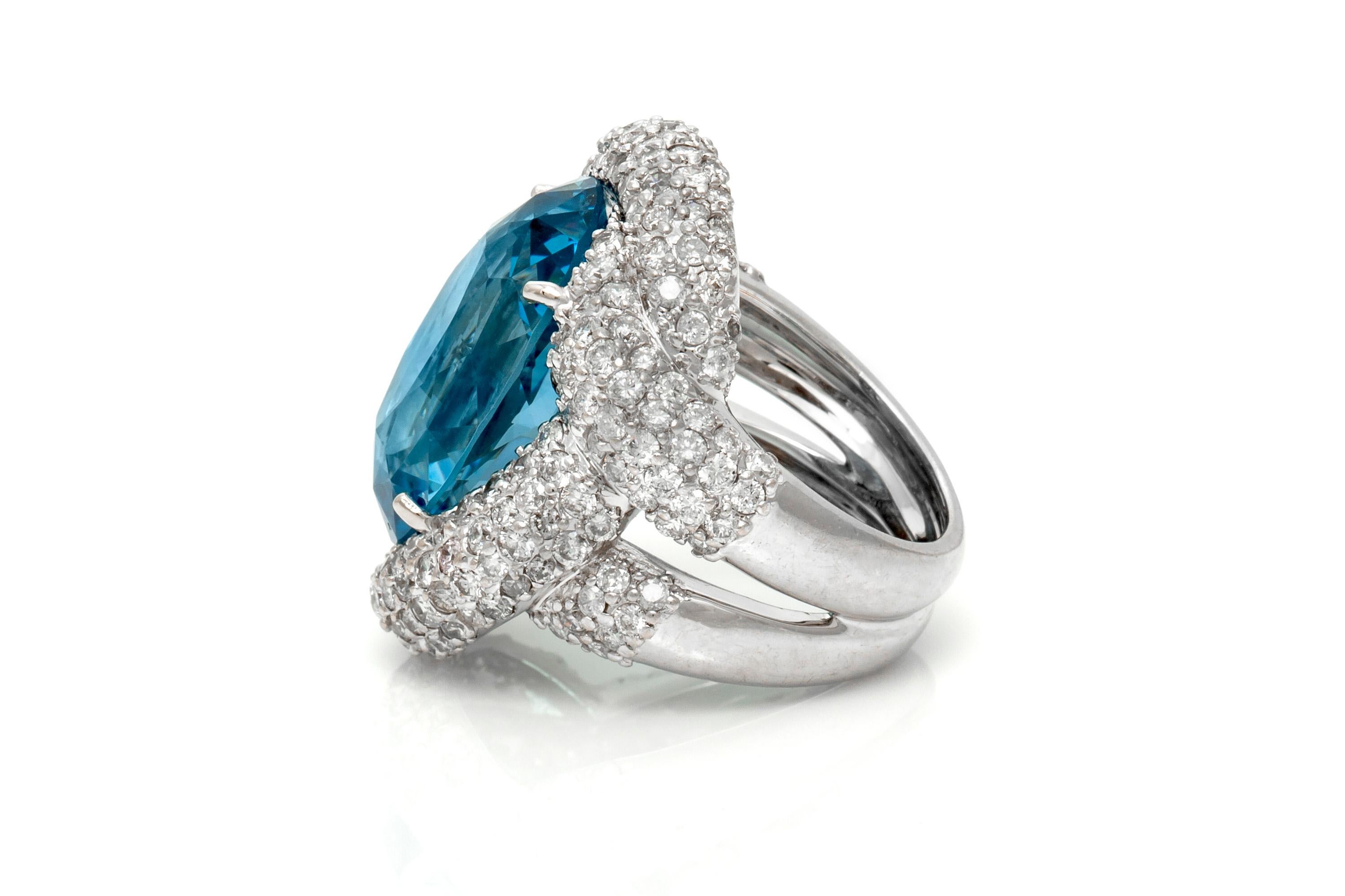 Round Cut Aquamarine Diamond Ring For Sale