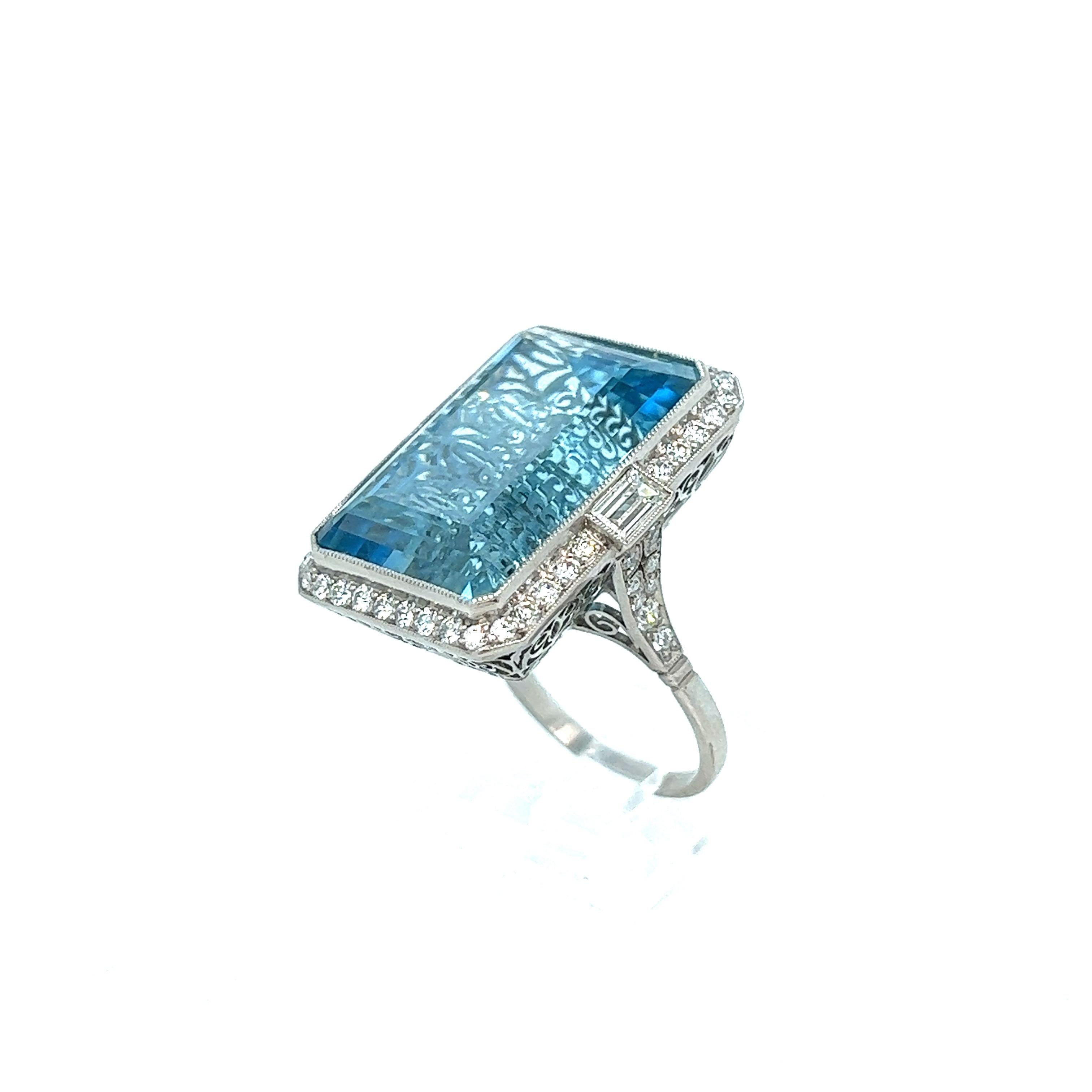 Women's Aquamarine & Diamond Ring For Sale