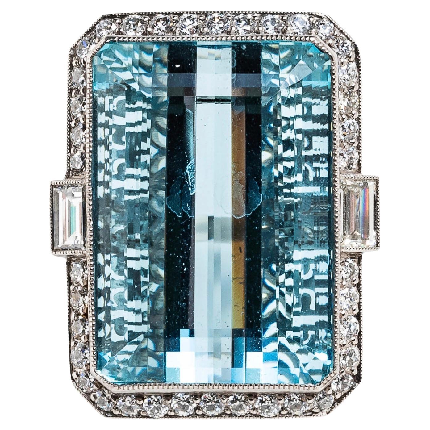 Aquamarine & Diamond Ring For Sale