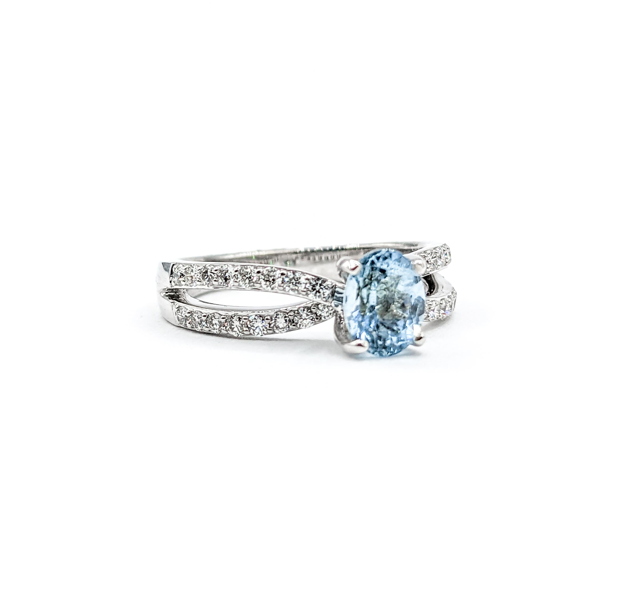 Aquamarine & Diamond Ring in 18k White Gold For Sale 1