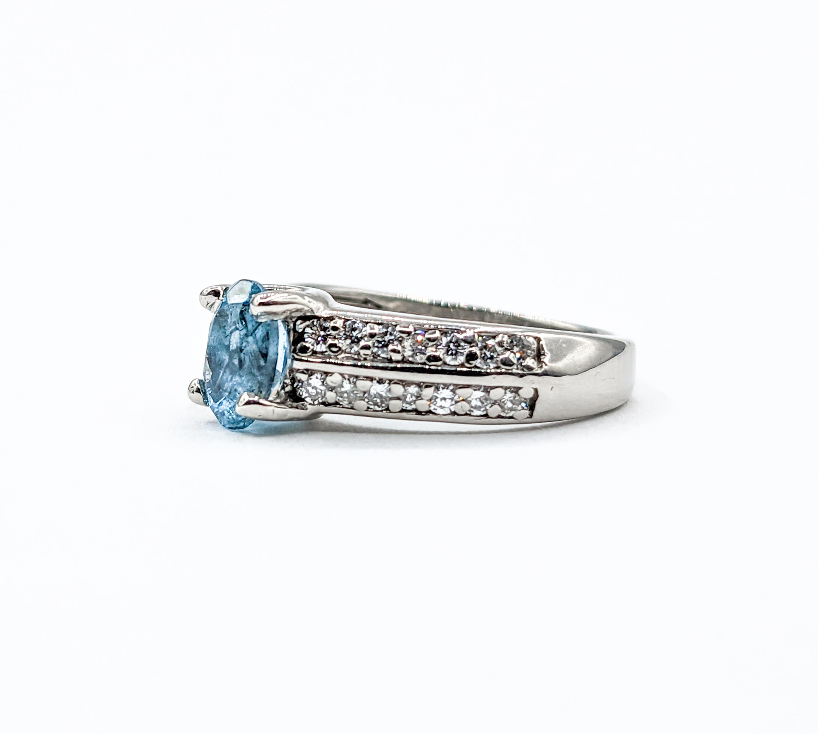 Aquamarine & Diamond Ring in Platinum For Sale 4
