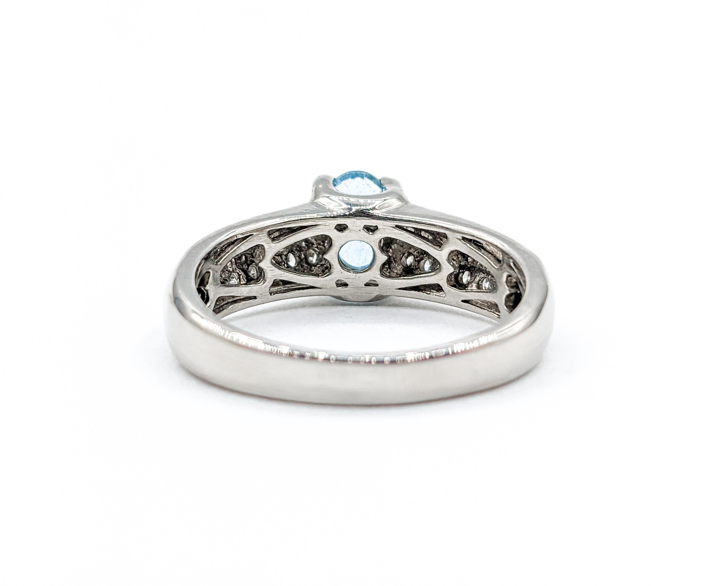 Aquamarine & Diamond Ring in Platinum For Sale 2