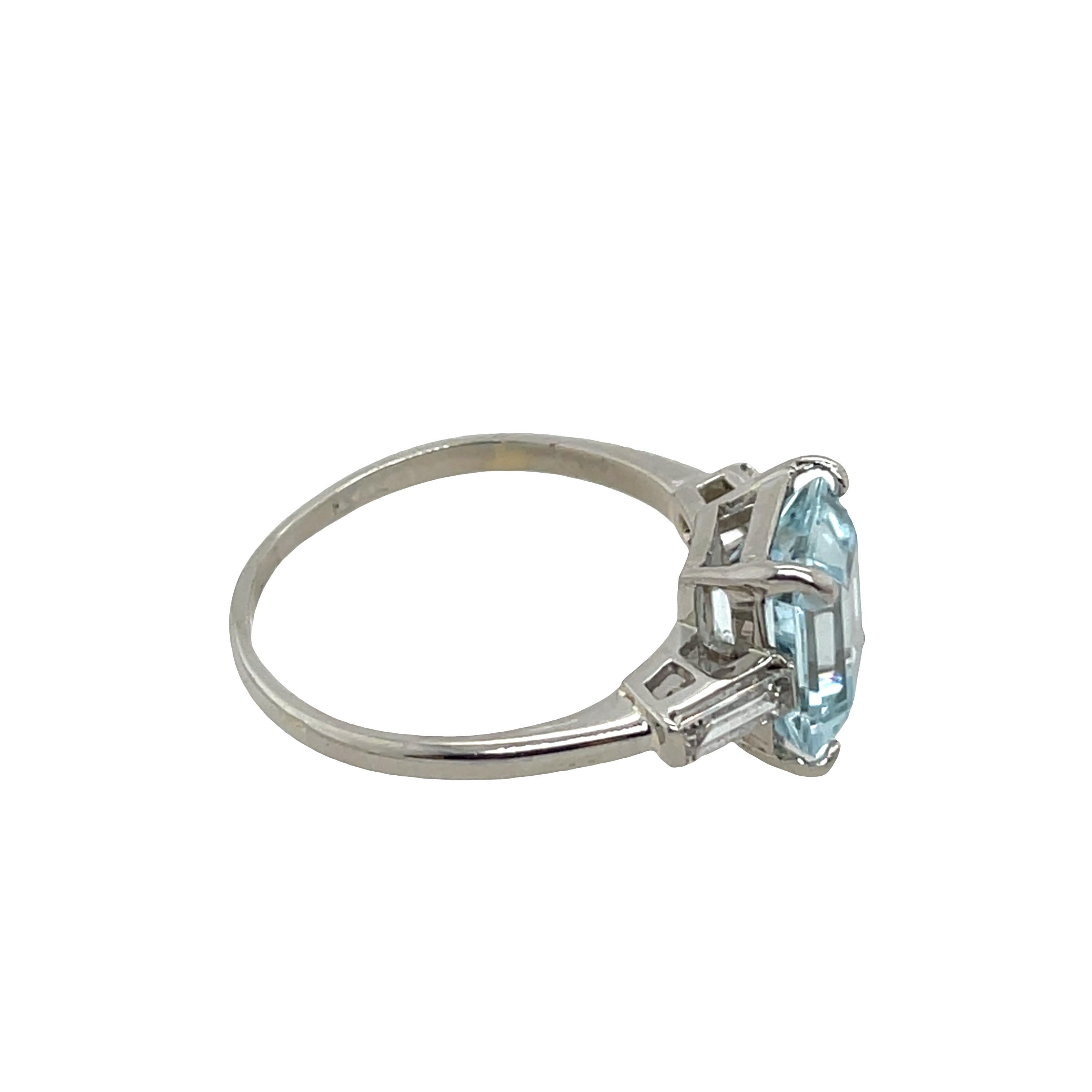 Aquamarin & Diamant Ring aus Platin Damen im Angebot