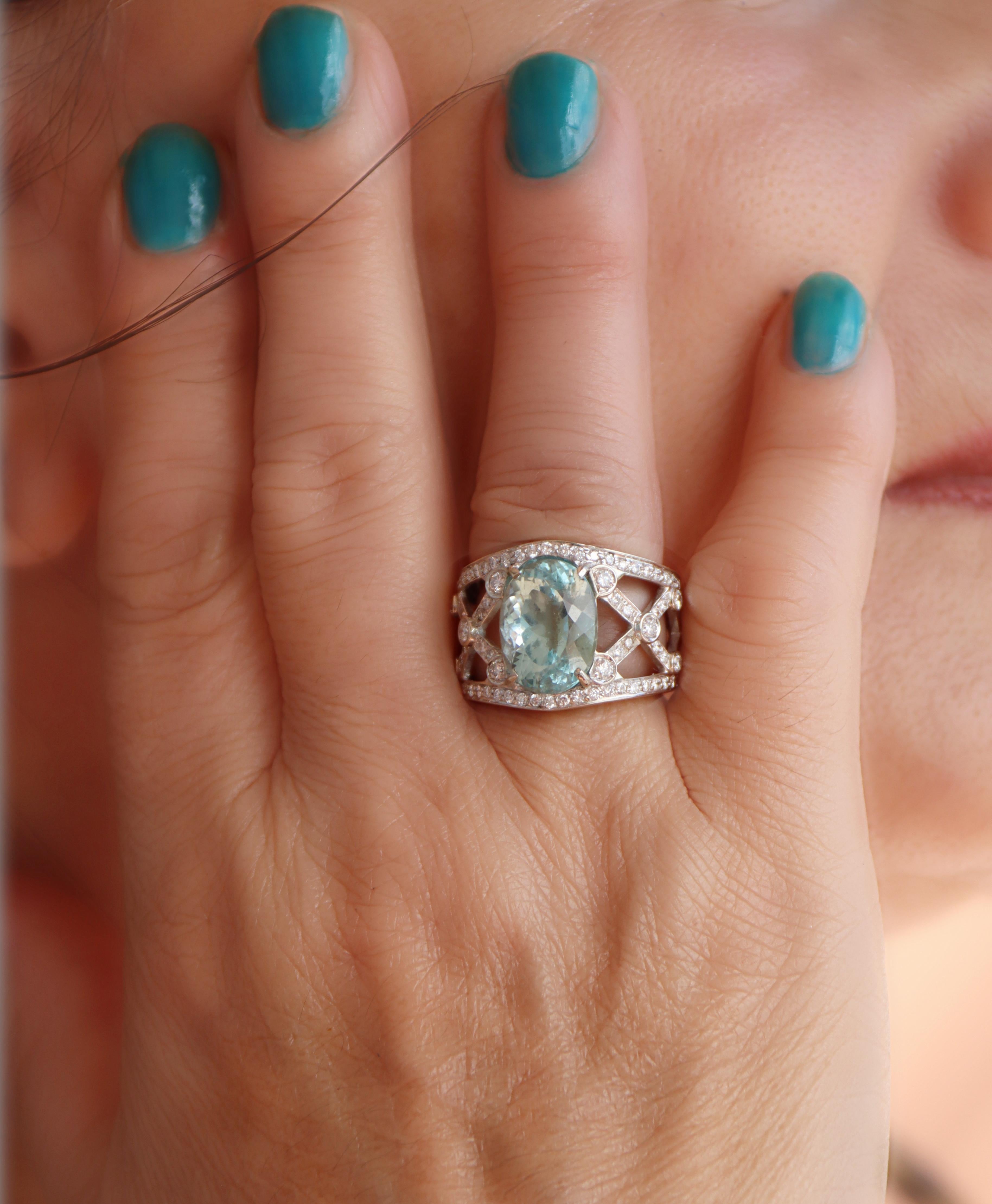 Aquamarine Diamonds 18 Karat White Gold Band Ring For Sale 2
