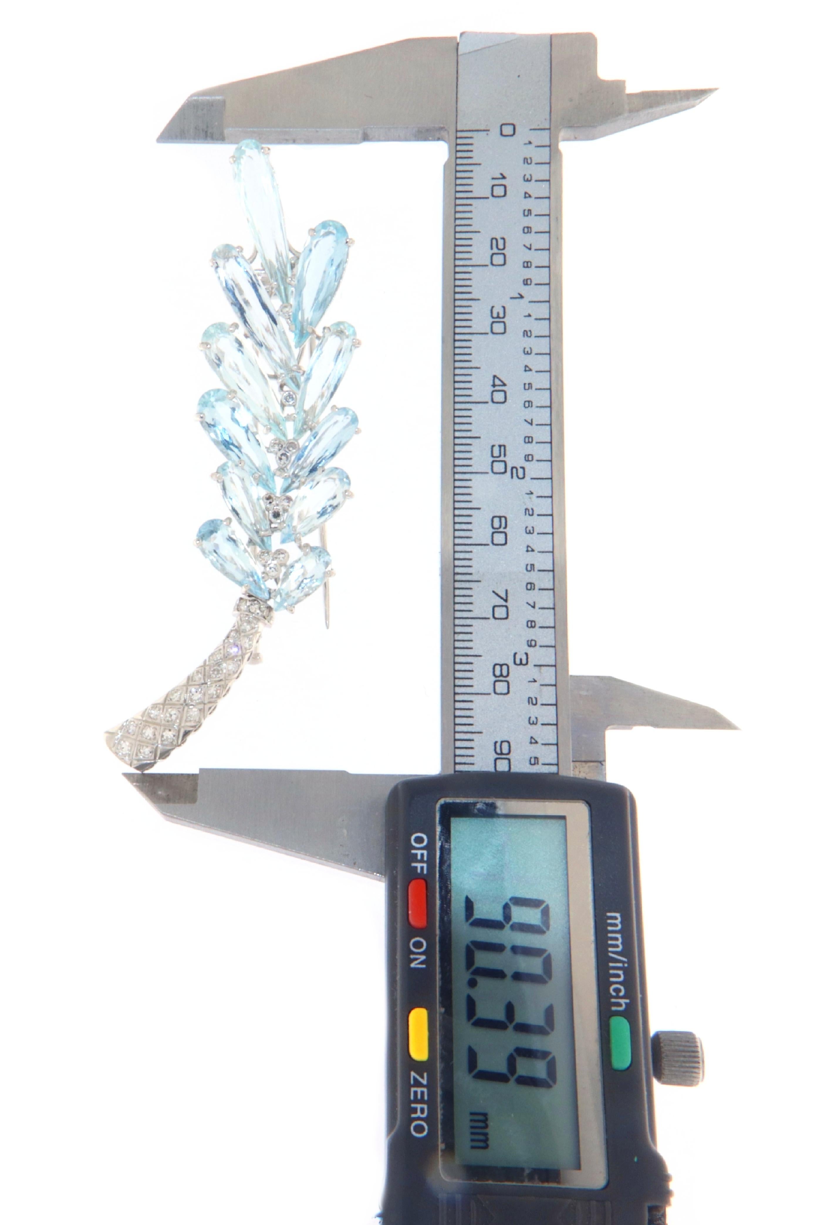 Aquamarine Diamonds 18 Karat White Gold Brooch For Sale 1