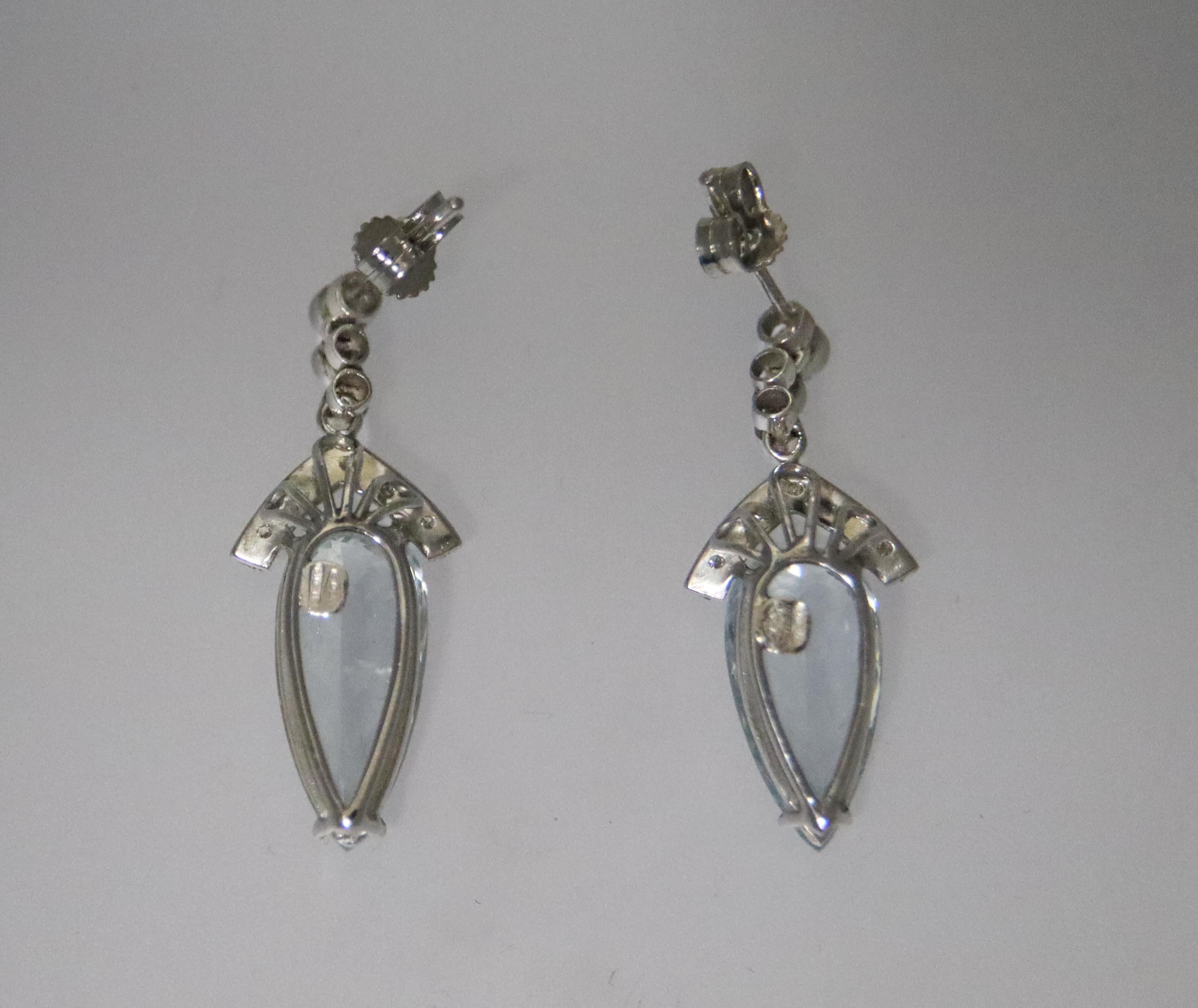 Aquamarine Diamonds 18 Karat White Gold Drop Earring In New Condition For Sale In Marcianise, IT
