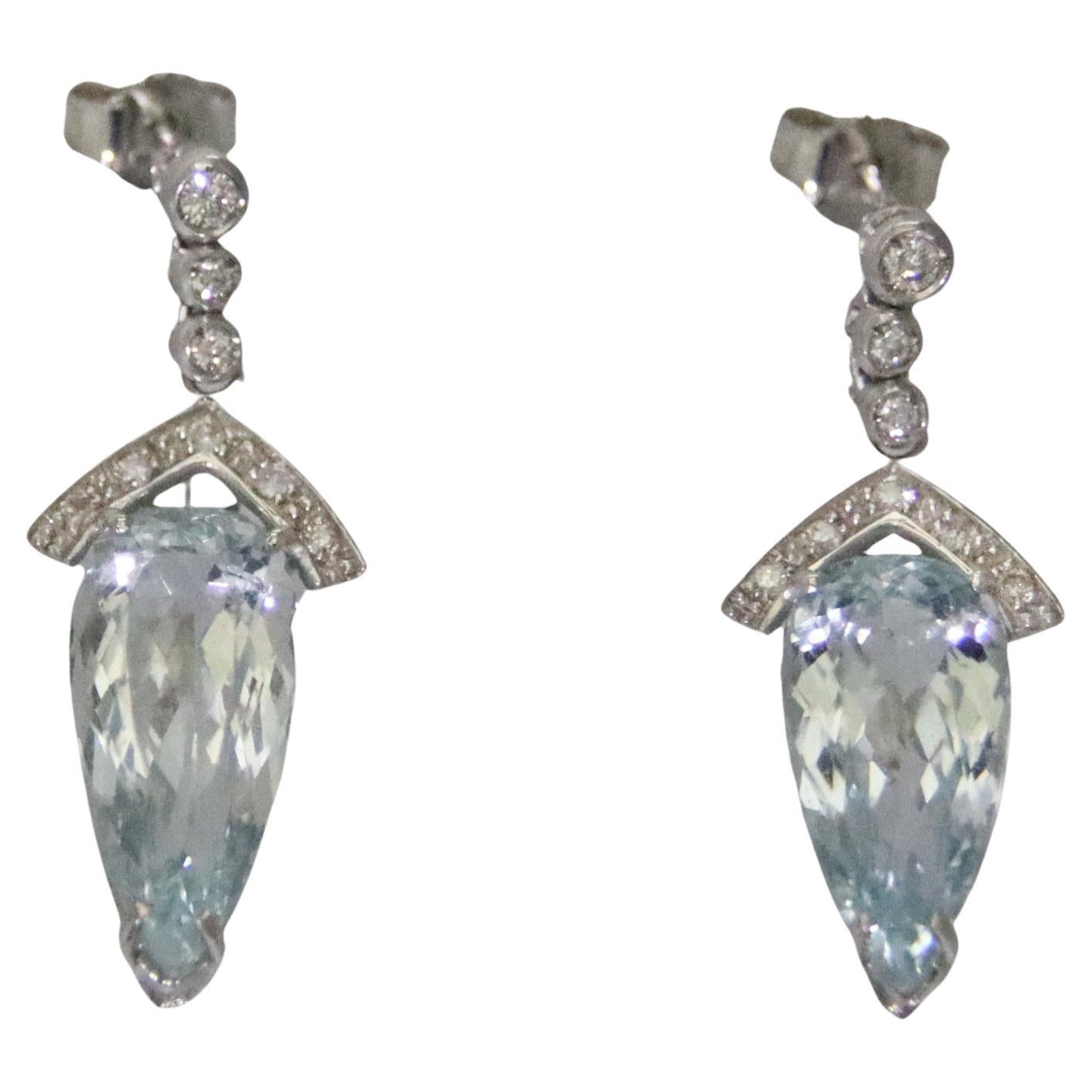 Aigue-marine Diamants Pendants d'oreilles en or blanc 18 carats