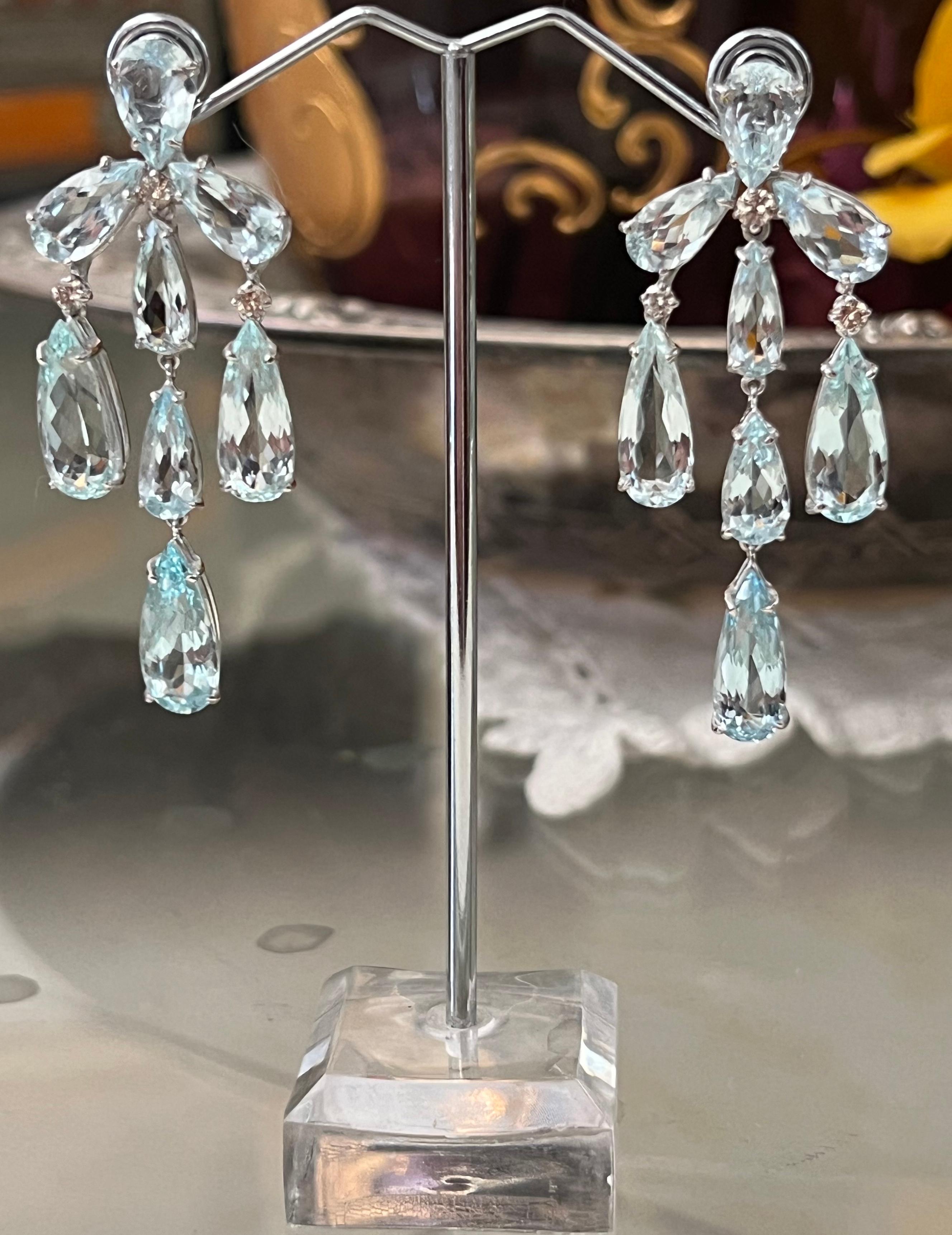 Contemporary Aquamarine Diamonds 18 Karat White Gold Drop Earrings For Sale