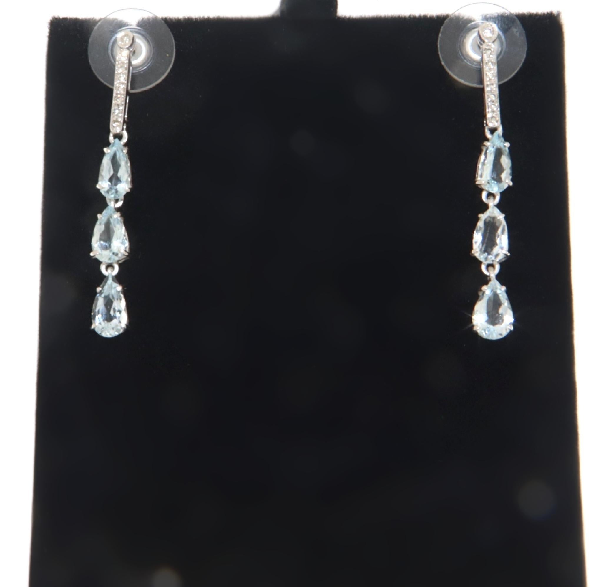 Aquamarine Diamonds 18 Karat White Gold Drop Earrings For Sale 1