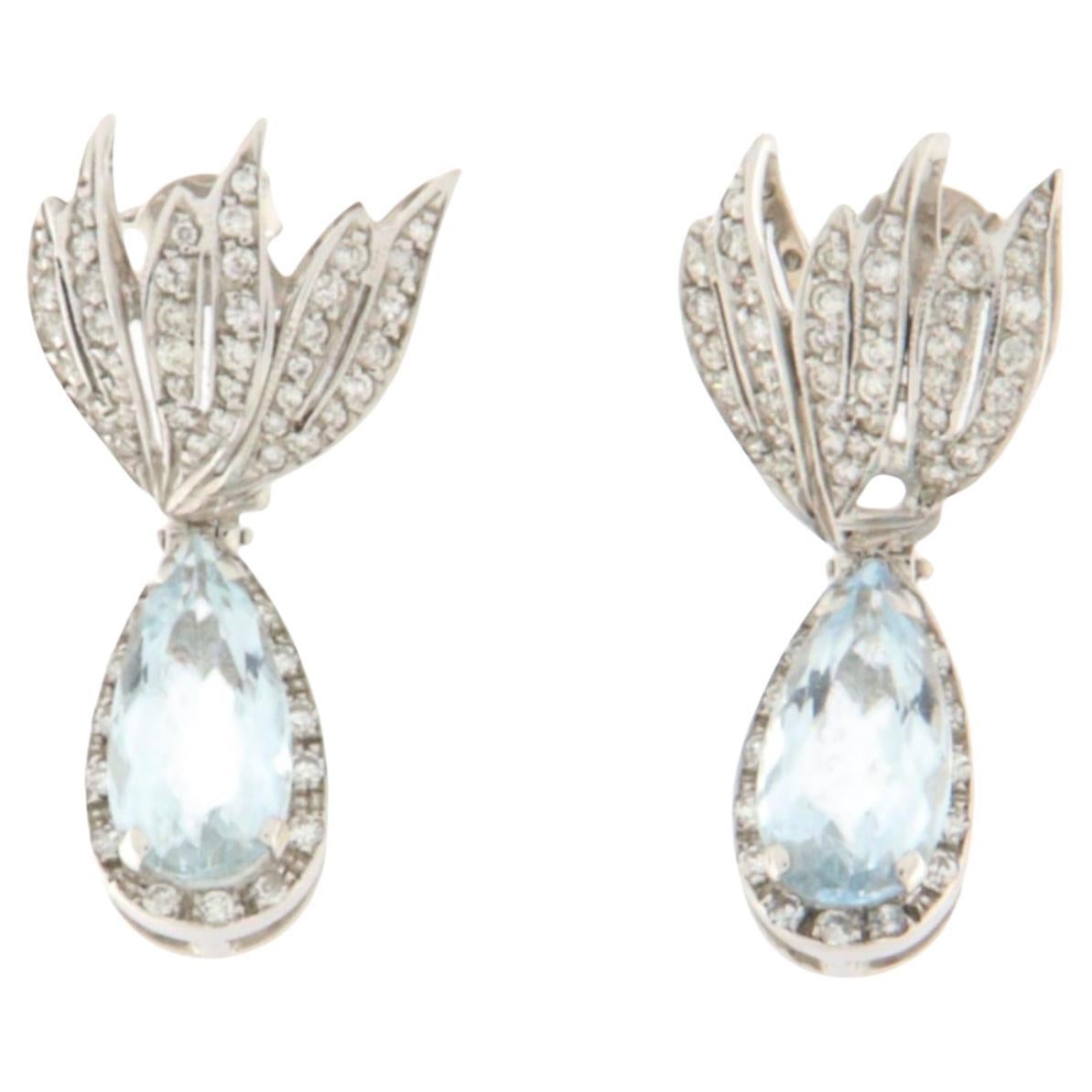 Boucles d'oreilles pendantes en or blanc 18 carats aigue-marine et diamants