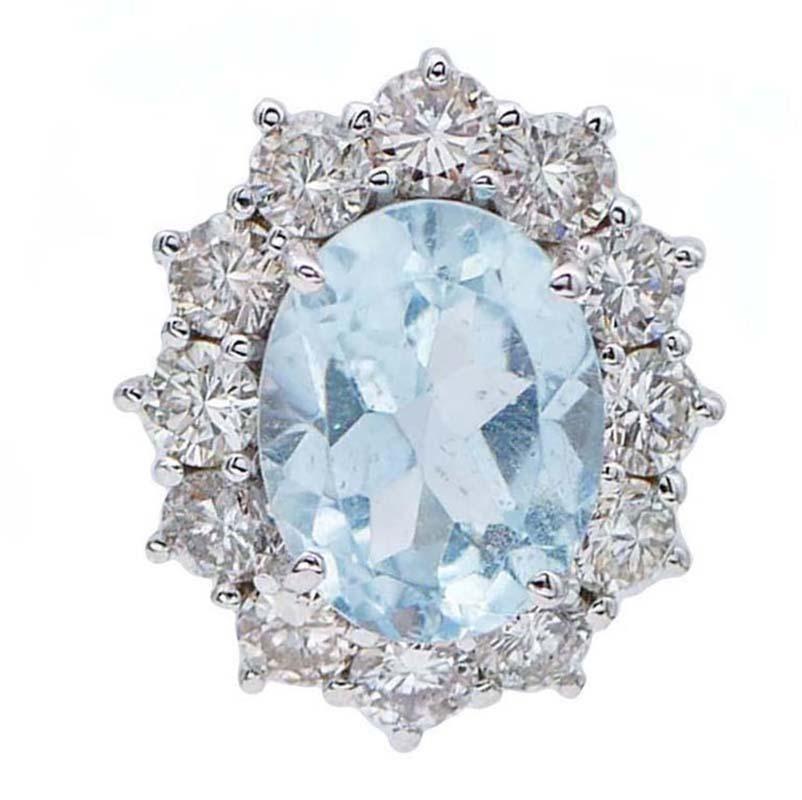 Elegant modern earrings in 18 kt white gold structure mounted with a central aquamarine surrounded by a frame of diamonds.
Diamonds 1.82 ct
Aquamarine 4.90 ct - 9 mm x 7 mm
Total Weight 4.20 gr
RF    G    URHF
RK.AHGE

For any informations, feel