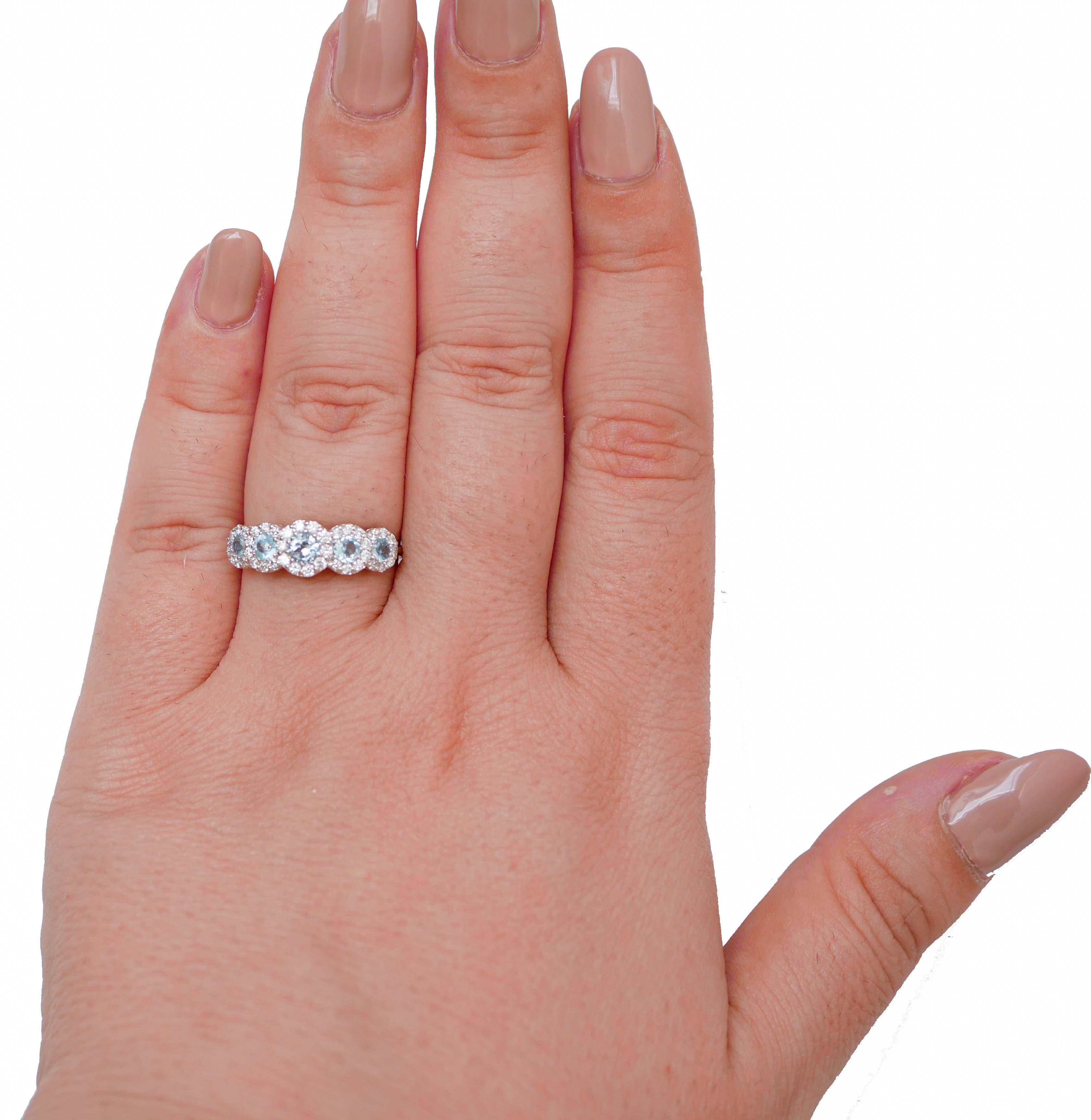 Mixed Cut Aquamarine, Diamonds, 18 Karat White Gold Ring. For Sale