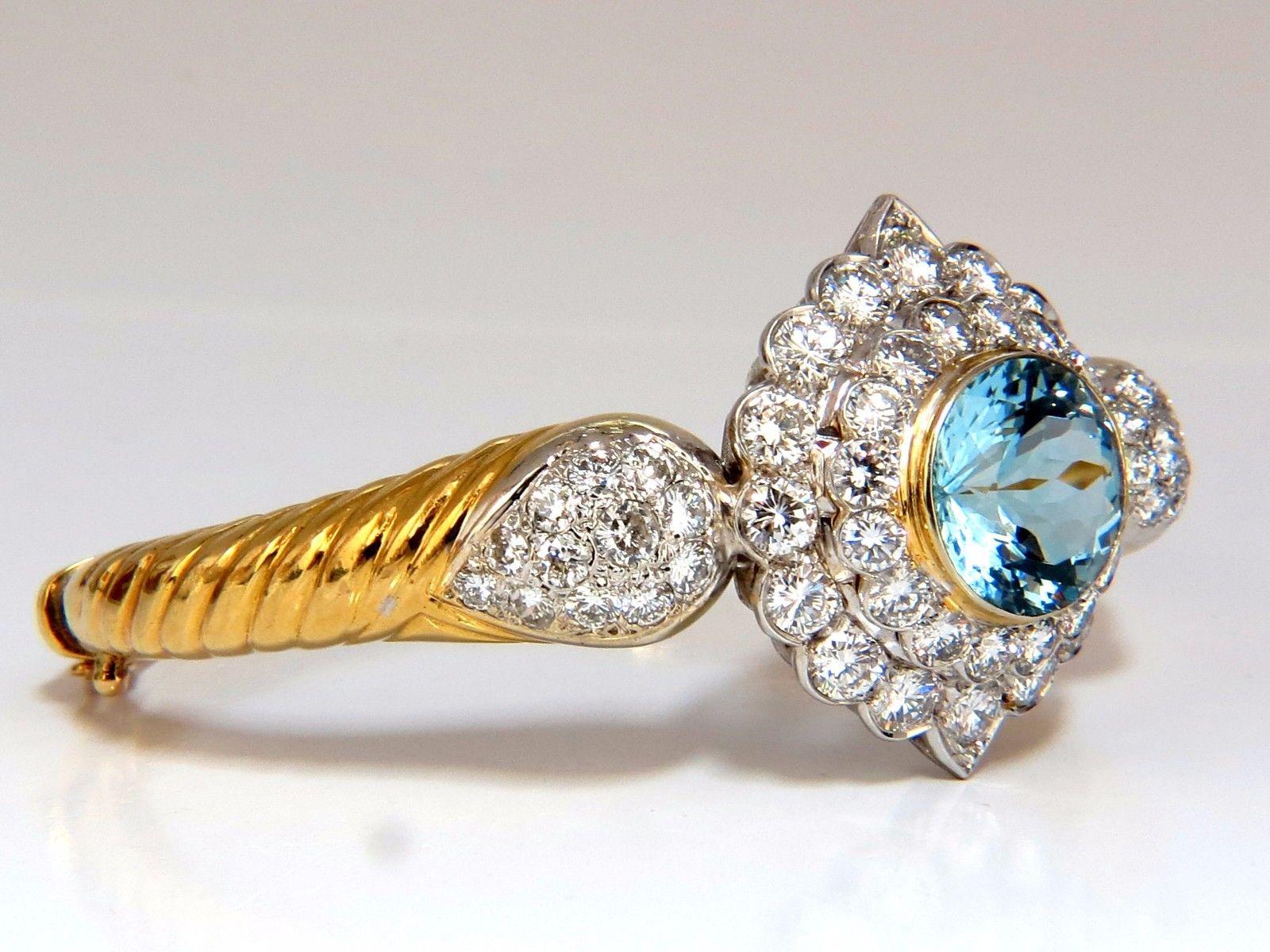 Bracelet jonc en or 18 carats avec aigue-marine et diamants, grappe italienne naturelle de 15,50 carats Unisexe en vente