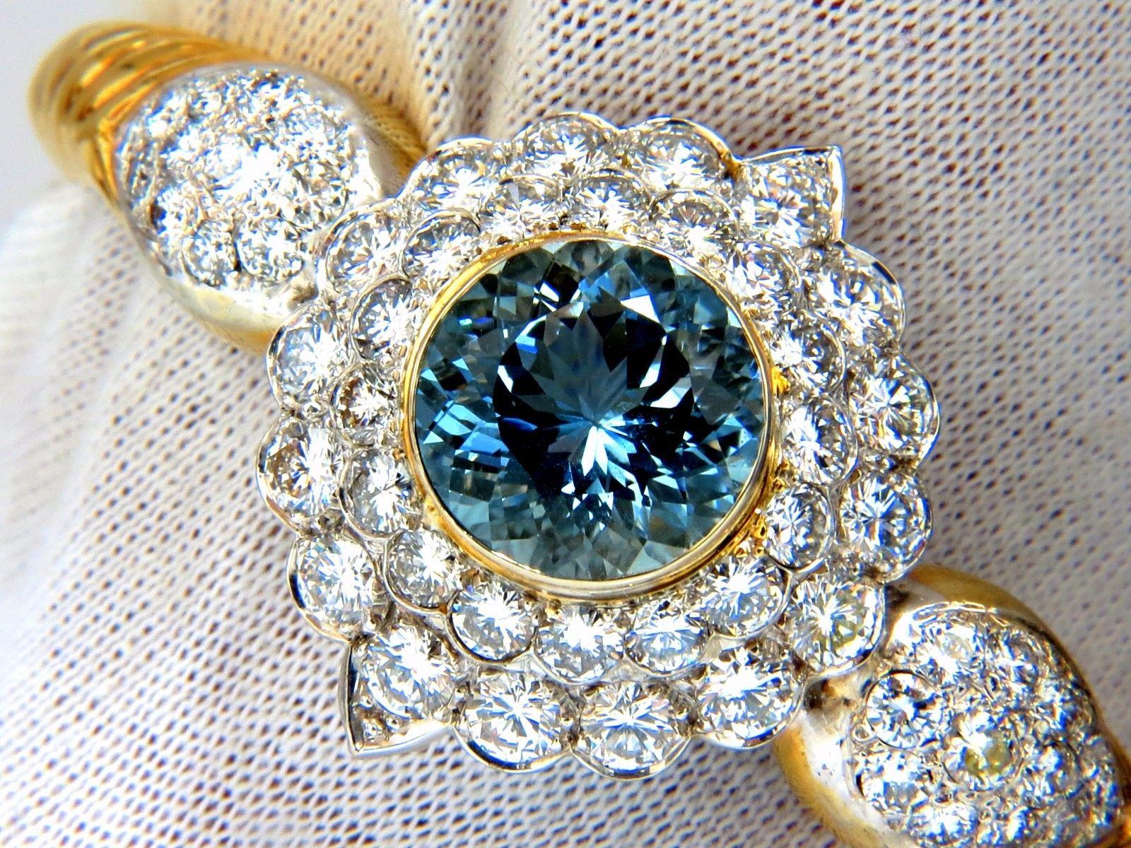 Bracelet jonc en or 18 carats avec aigue-marine et diamants, grappe italienne naturelle de 15,50 carats en vente 4