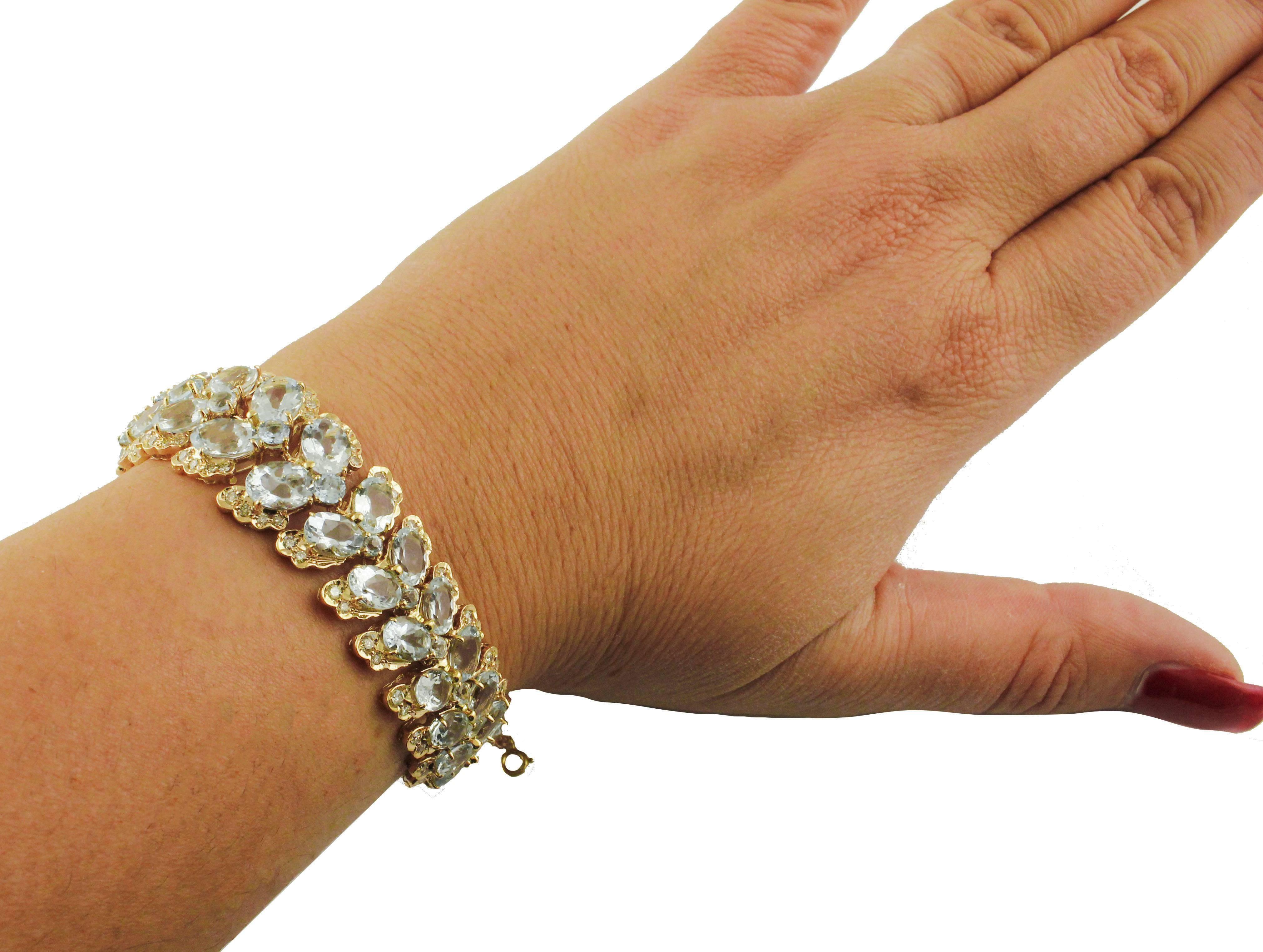 Women's Aquamarine Diamonds Rose Gold Link Bracelet For Sale