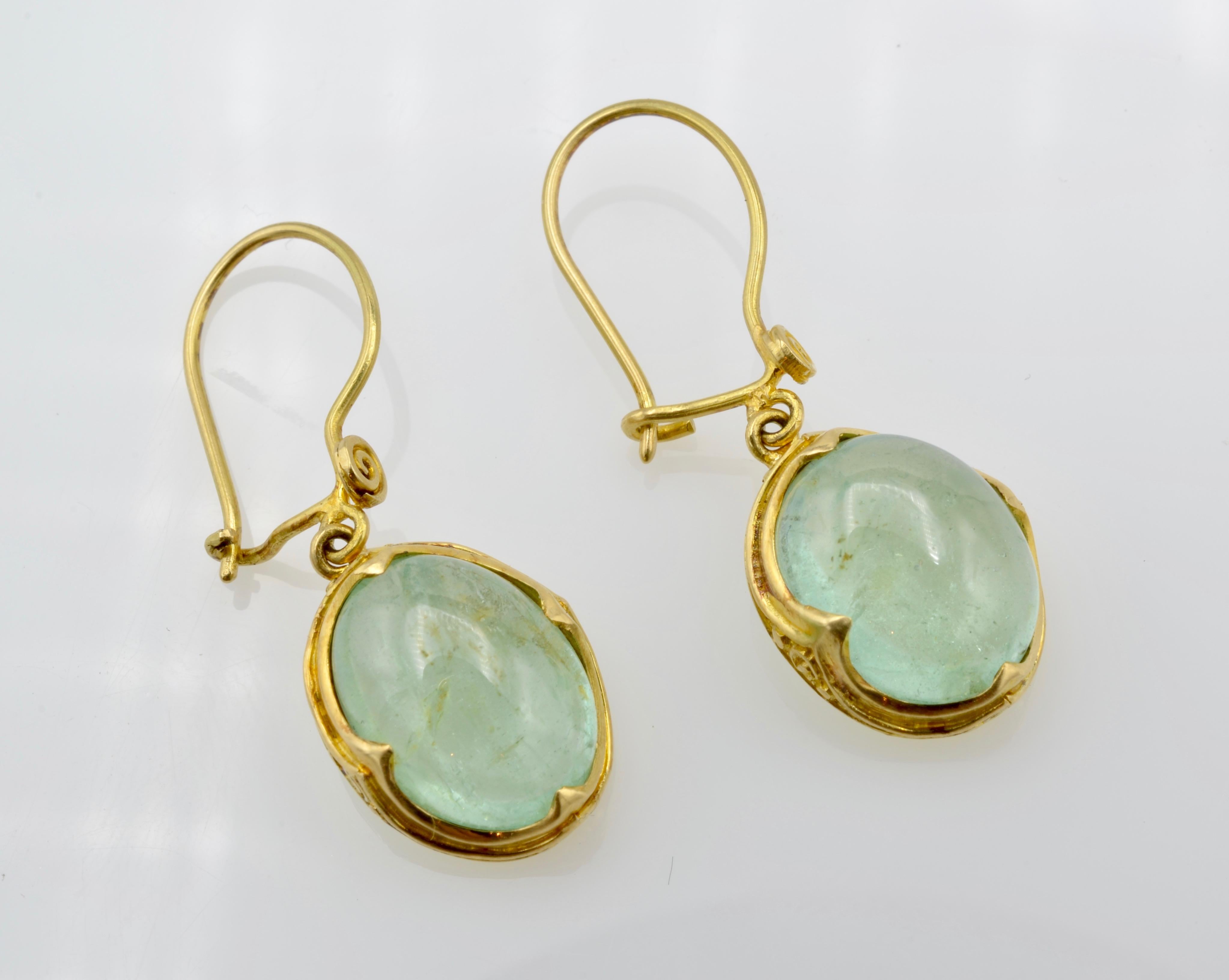 Aquamarine Drop Earrings Set in 22 Karat Yellow Gold Antique Style In Excellent Condition In Berkeley, CA