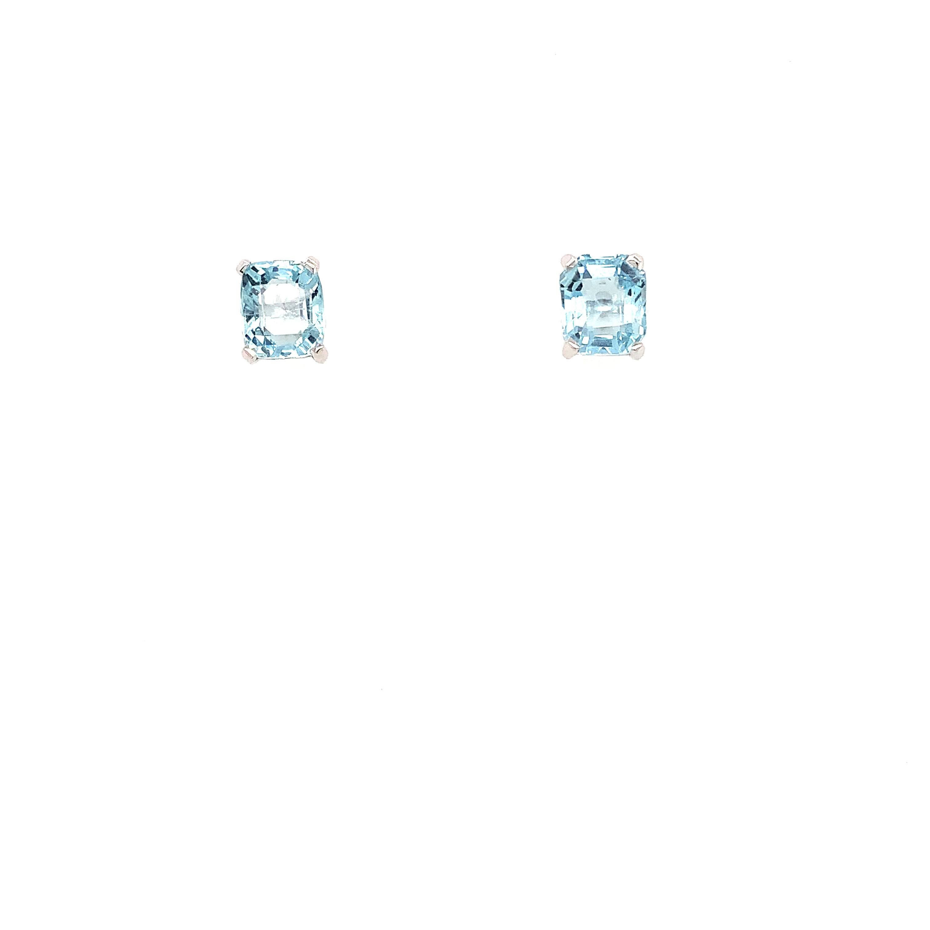 Aquamarine emerald cut solitaire stud earrings 18k white gold
Total weight 2.60ct aquamarine emerald cut light blue colour set in 18k white gold
Hallmark
Four claw setting 
Accompanied with valuation.