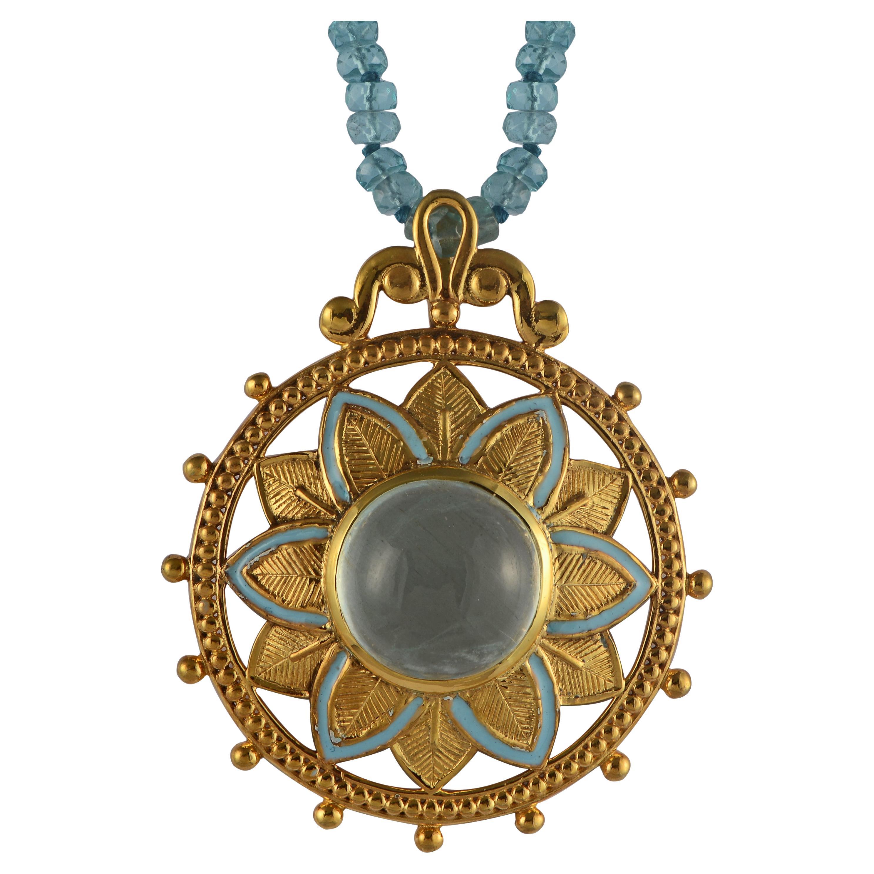 Pendentif en émail aigue-marine
