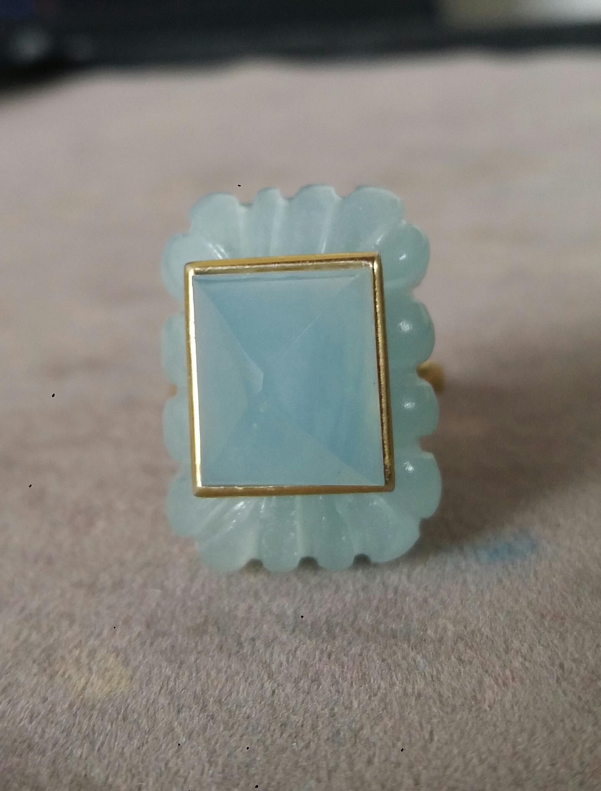 Aquamarine Engraved Rectangular Shape Aquamarine Pyramid 14k Yellow Gold Ring For Sale 6