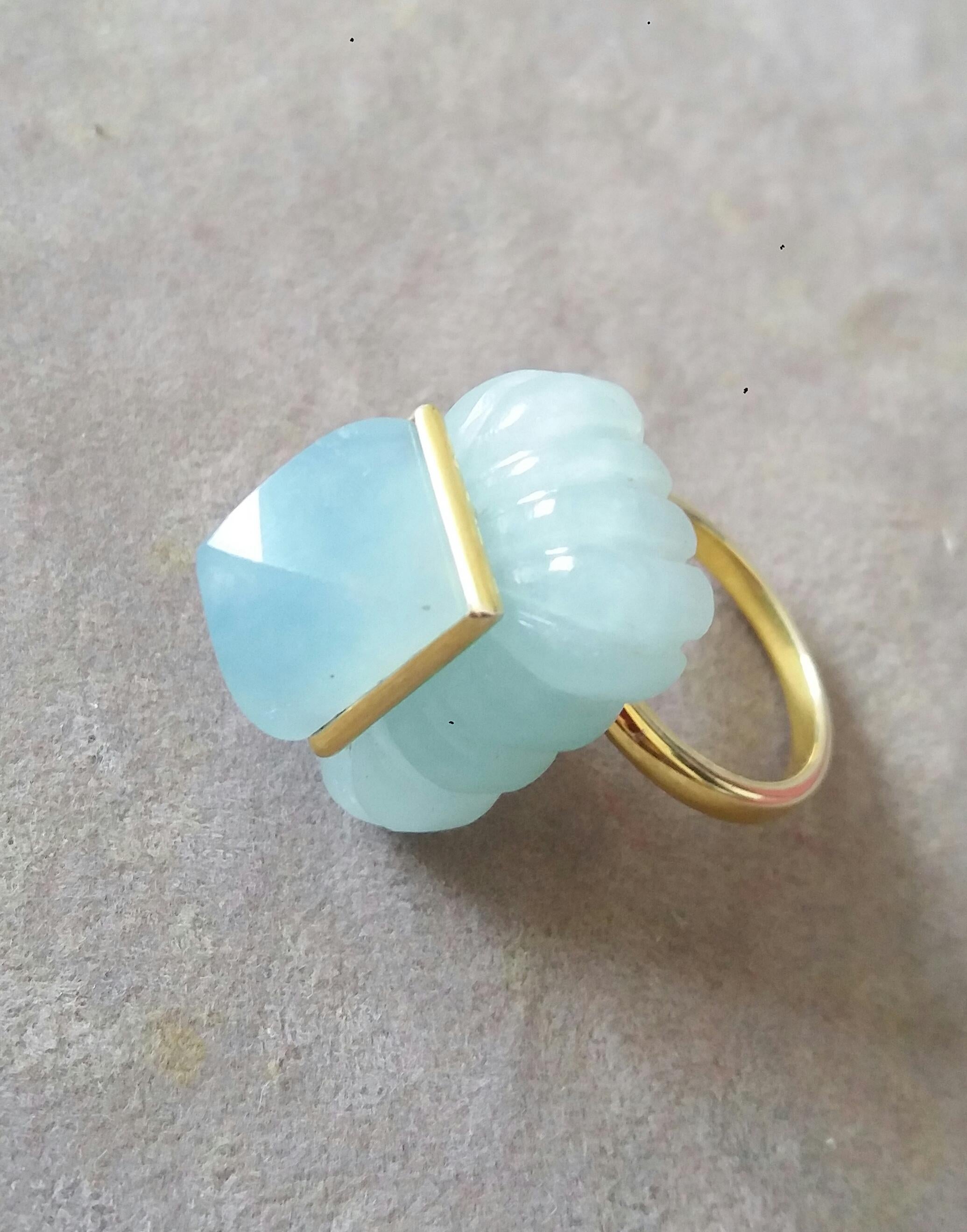 Art Deco Aquamarine Engraved Rectangular Shape Aquamarine Pyramid 14k Yellow Gold Ring For Sale