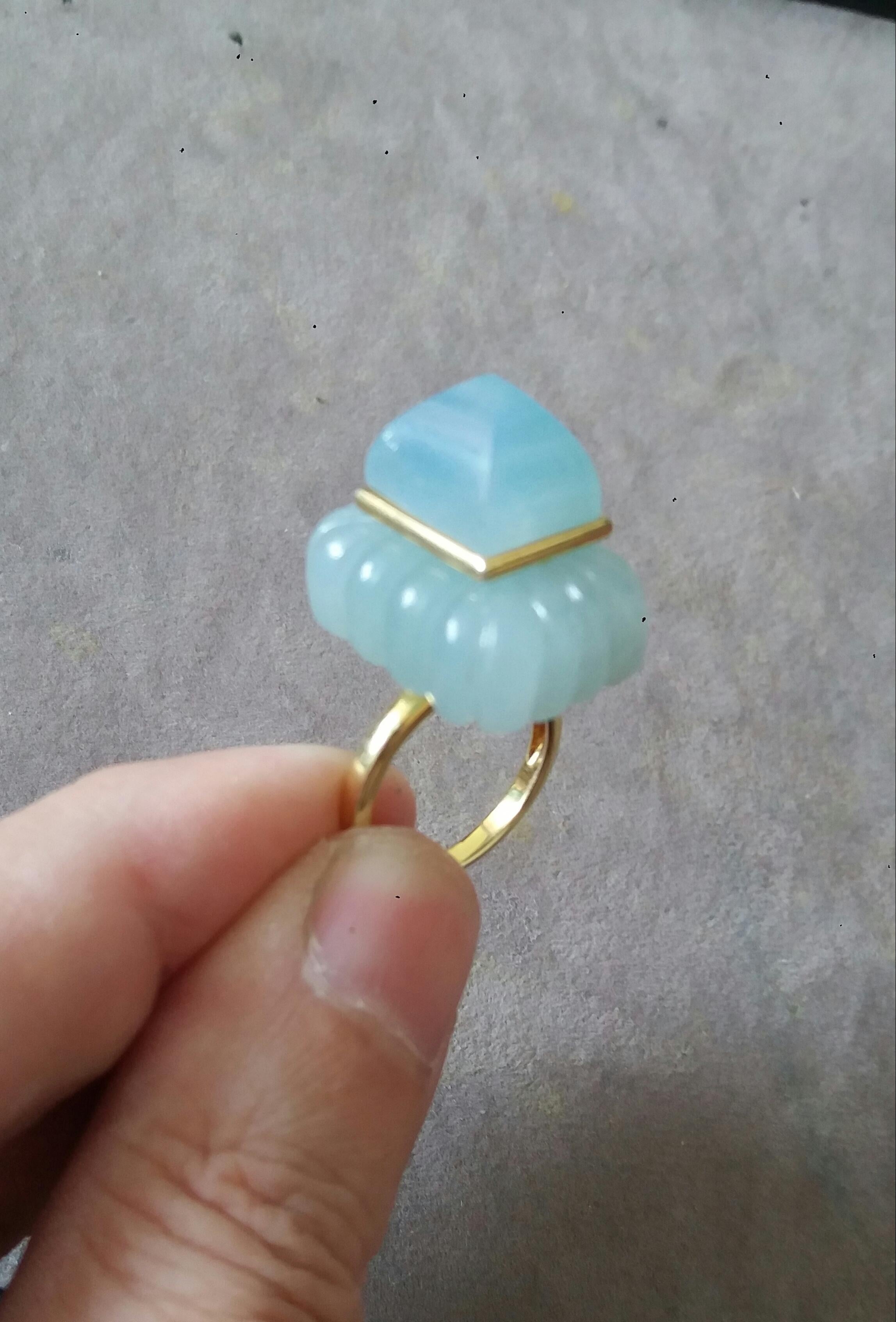 Mixed Cut Aquamarine Engraved Rectangular Shape Aquamarine Pyramid 14k Yellow Gold Ring For Sale