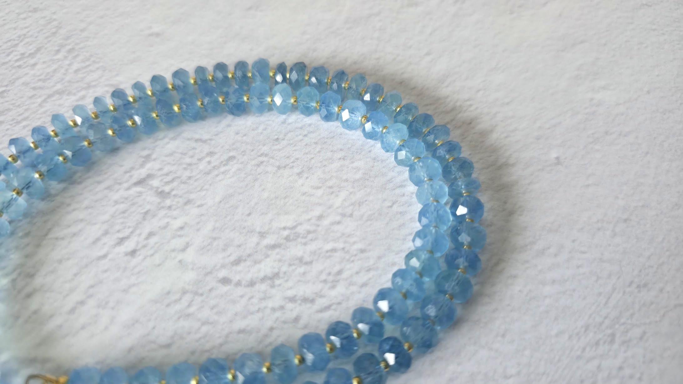 Collier de perles à facettes en aigue-marine avec fermoir en or 14k Excellent état - En vente à Chesterland, OH