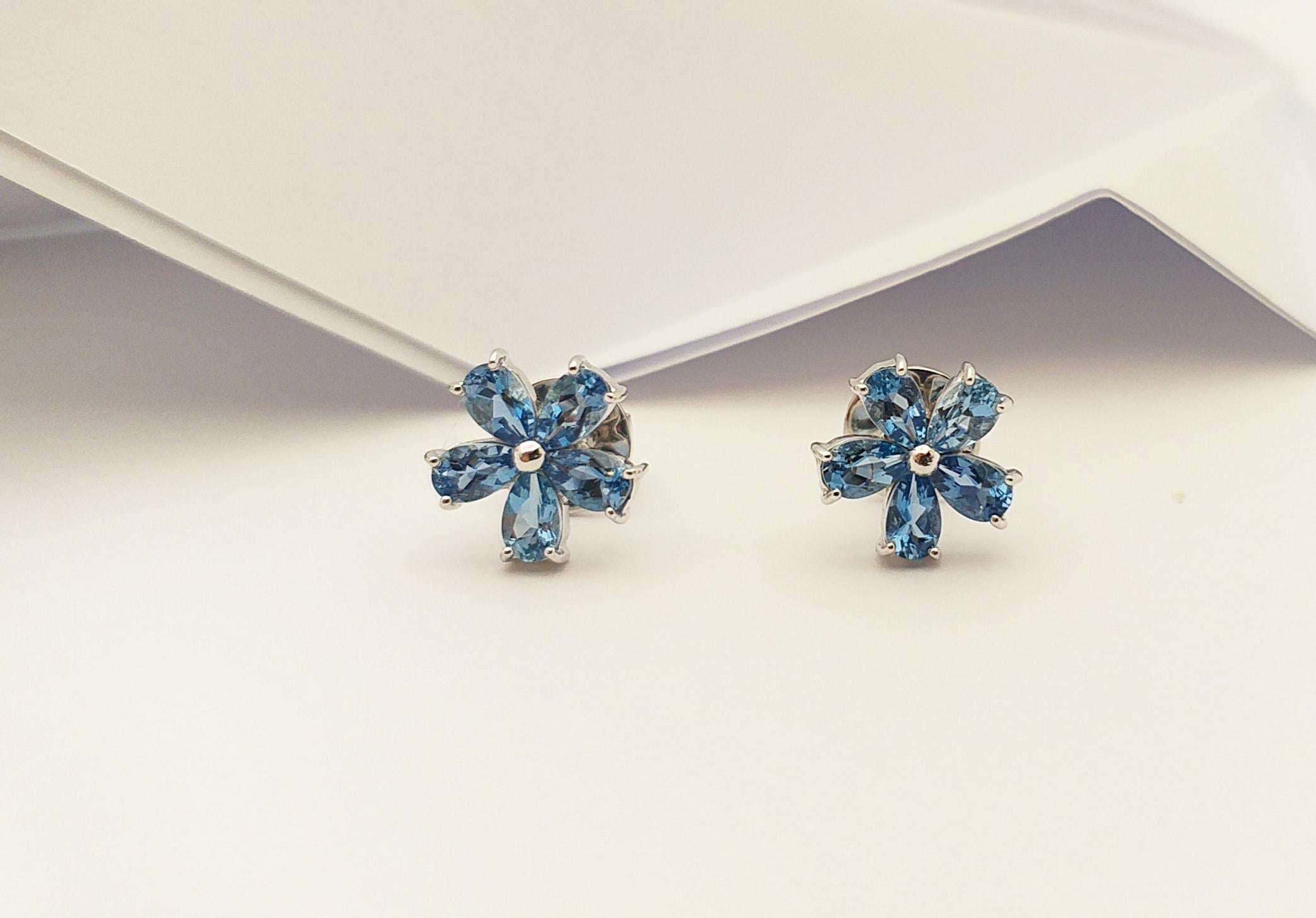 Aquamarine Flower Earrings Set in 18 Karat White Gold Settings For Sale 2