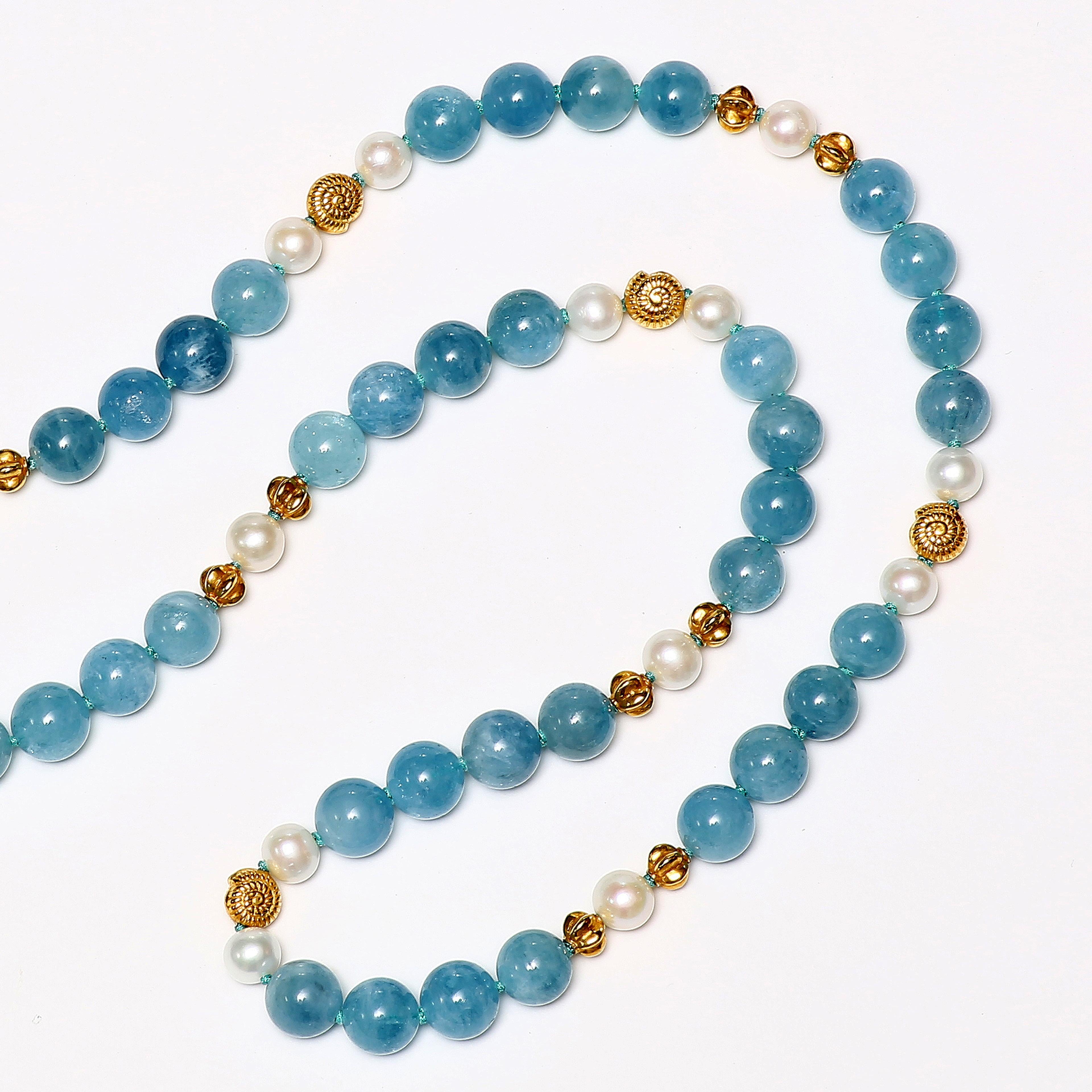 Contemporary Aquamarine, Freshwater Pearl and Gold Necklace For Sale