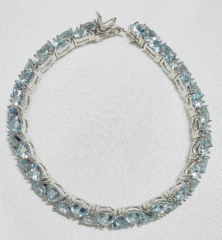 Modern Aquamarine Gemstone Tennis Bracelet 925 Sterling Silver, Bracelet Gift For Women For Sale