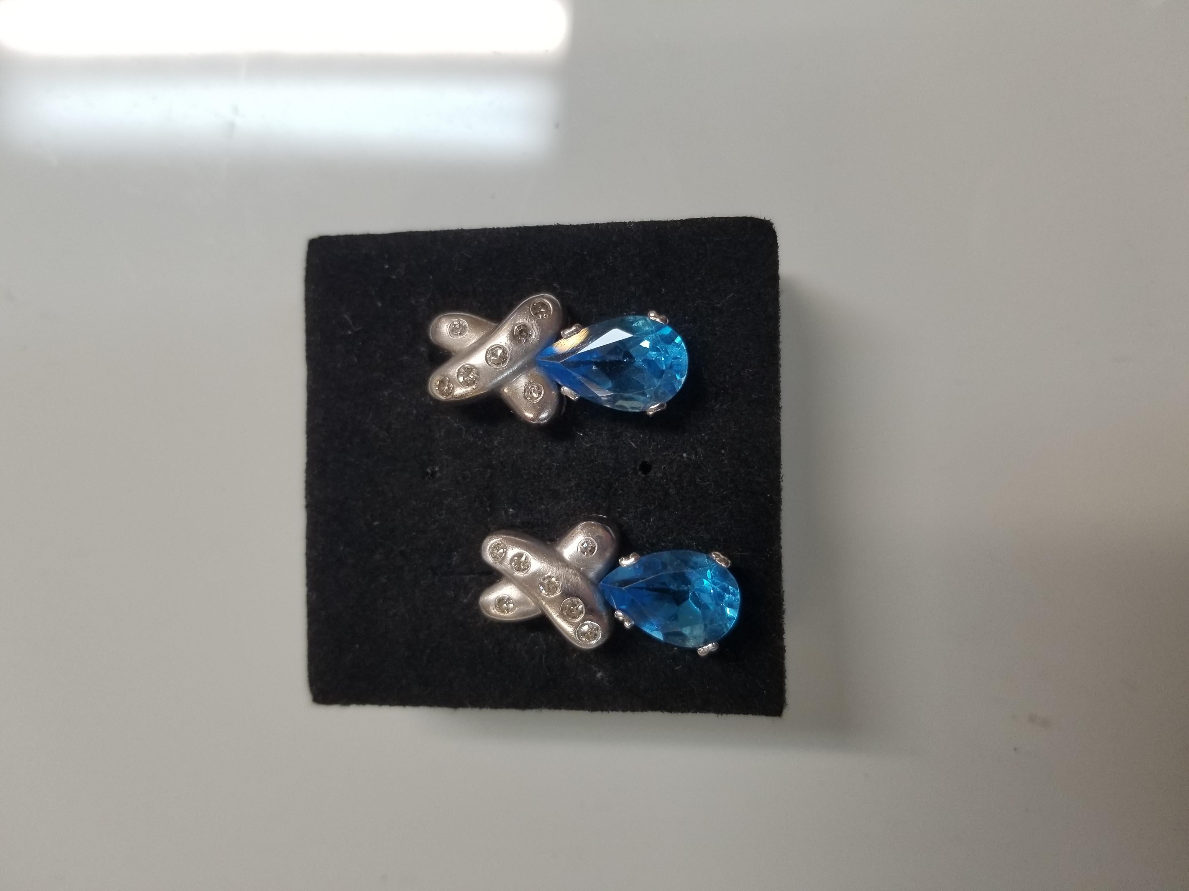 Aquamarine gold and diamond Earrings  In Good Condition For Sale In Astoria, NY