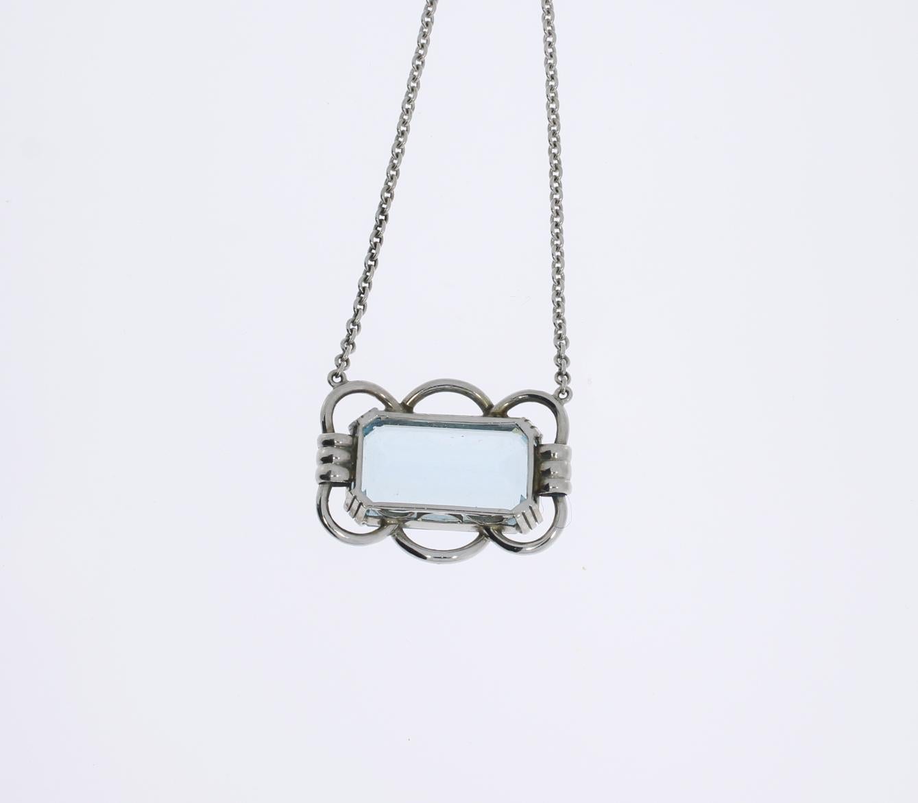 Emerald Cut Aquamarine Gold Pendant with Chain For Sale
