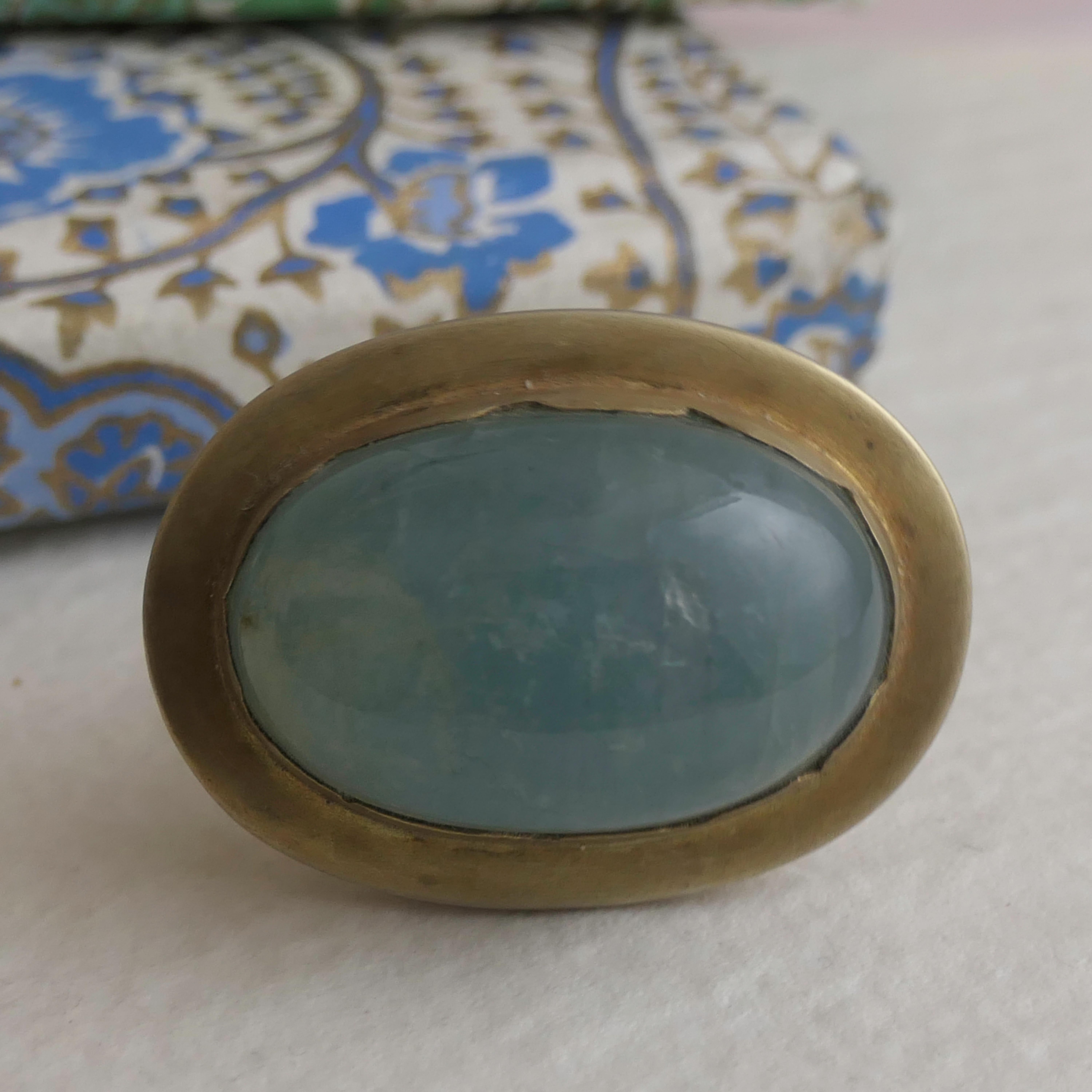 Anello in argento placcato in oro con acquamarina, misura 8 - Anello da cocktail in vendita 2