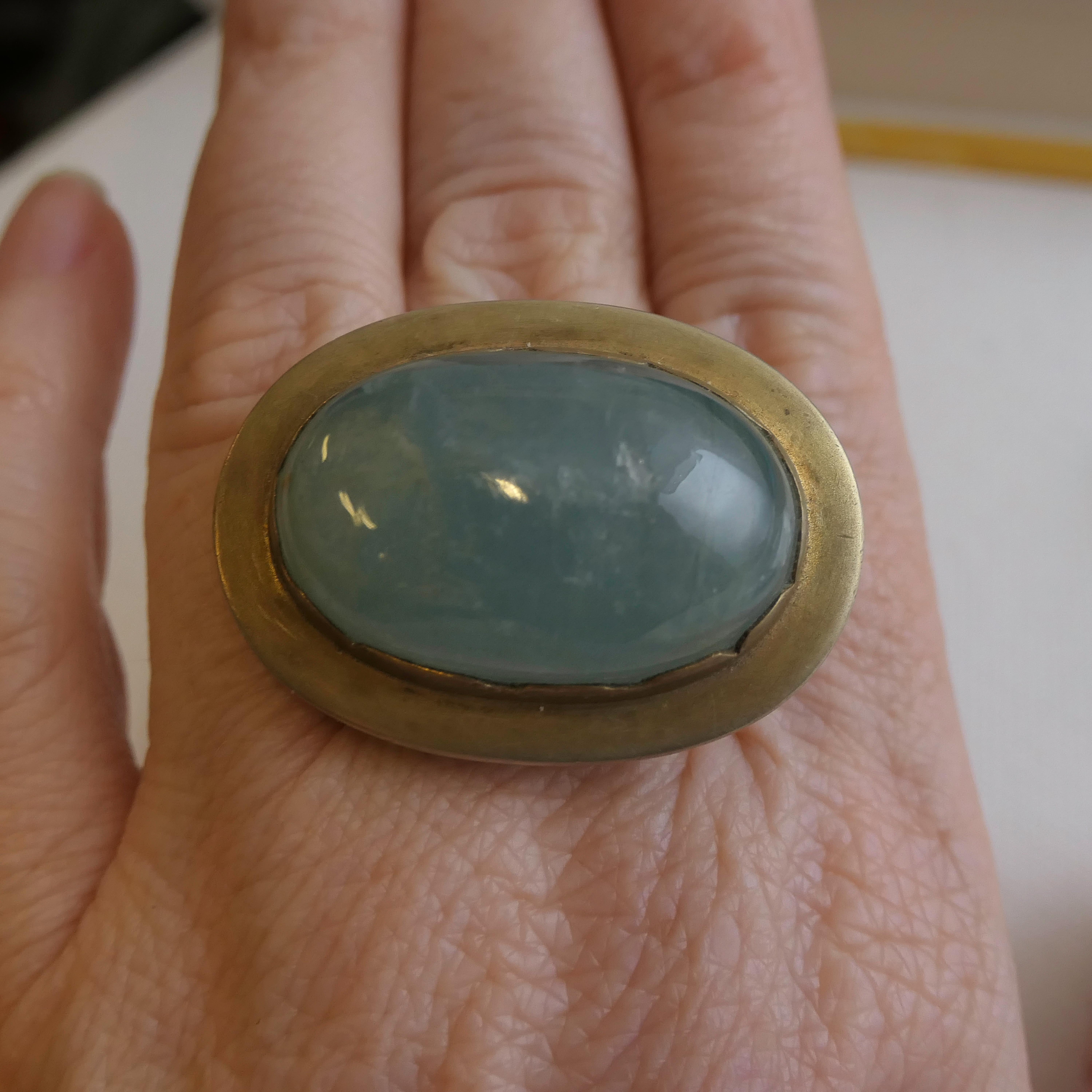 Anello in argento placcato in oro con acquamarina, misura 8 - Anello da cocktail in vendita 4