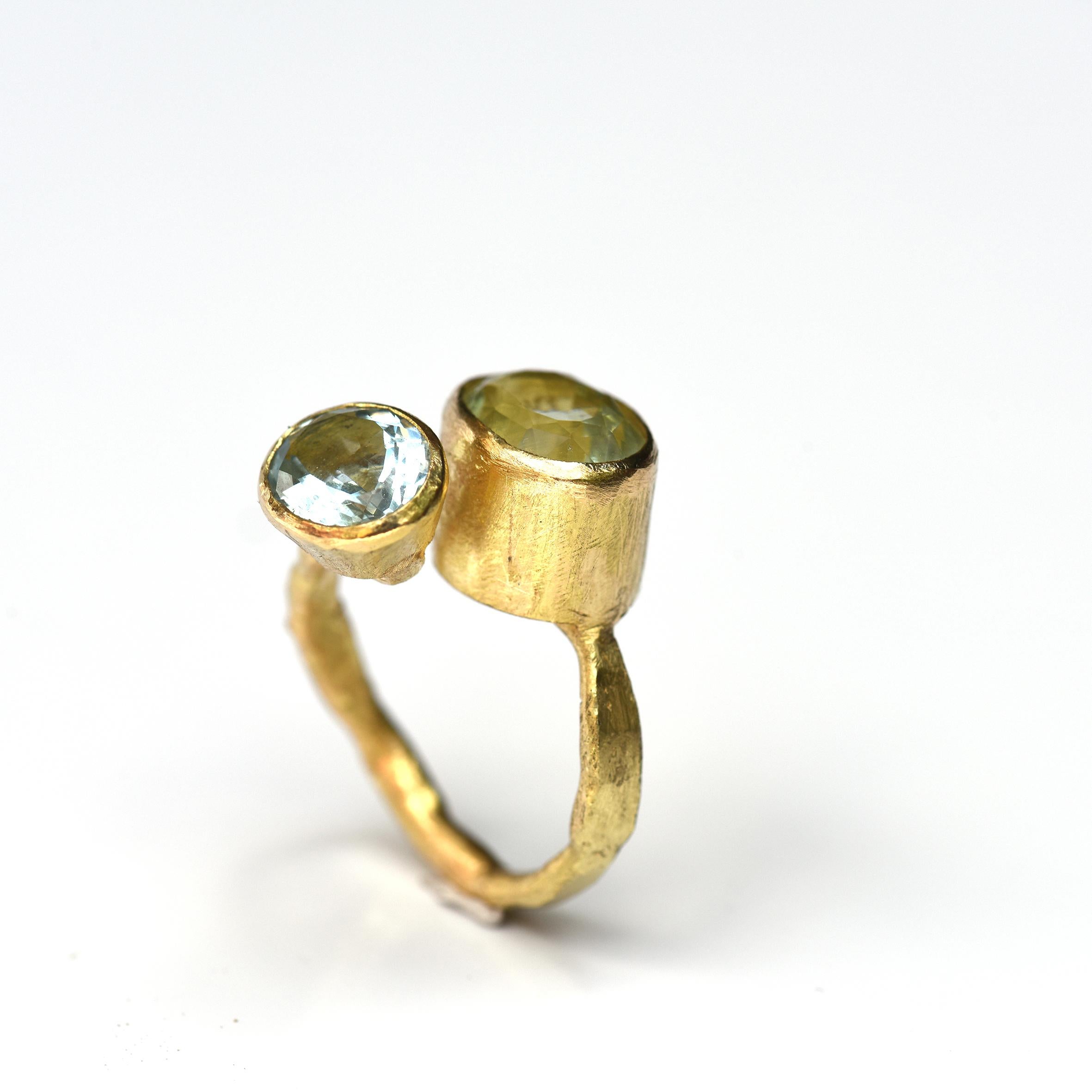 Contemporary Aquamarine and Green Beryl 18 Karat Gold Ring Handmade by Disa Allsopp For Sale