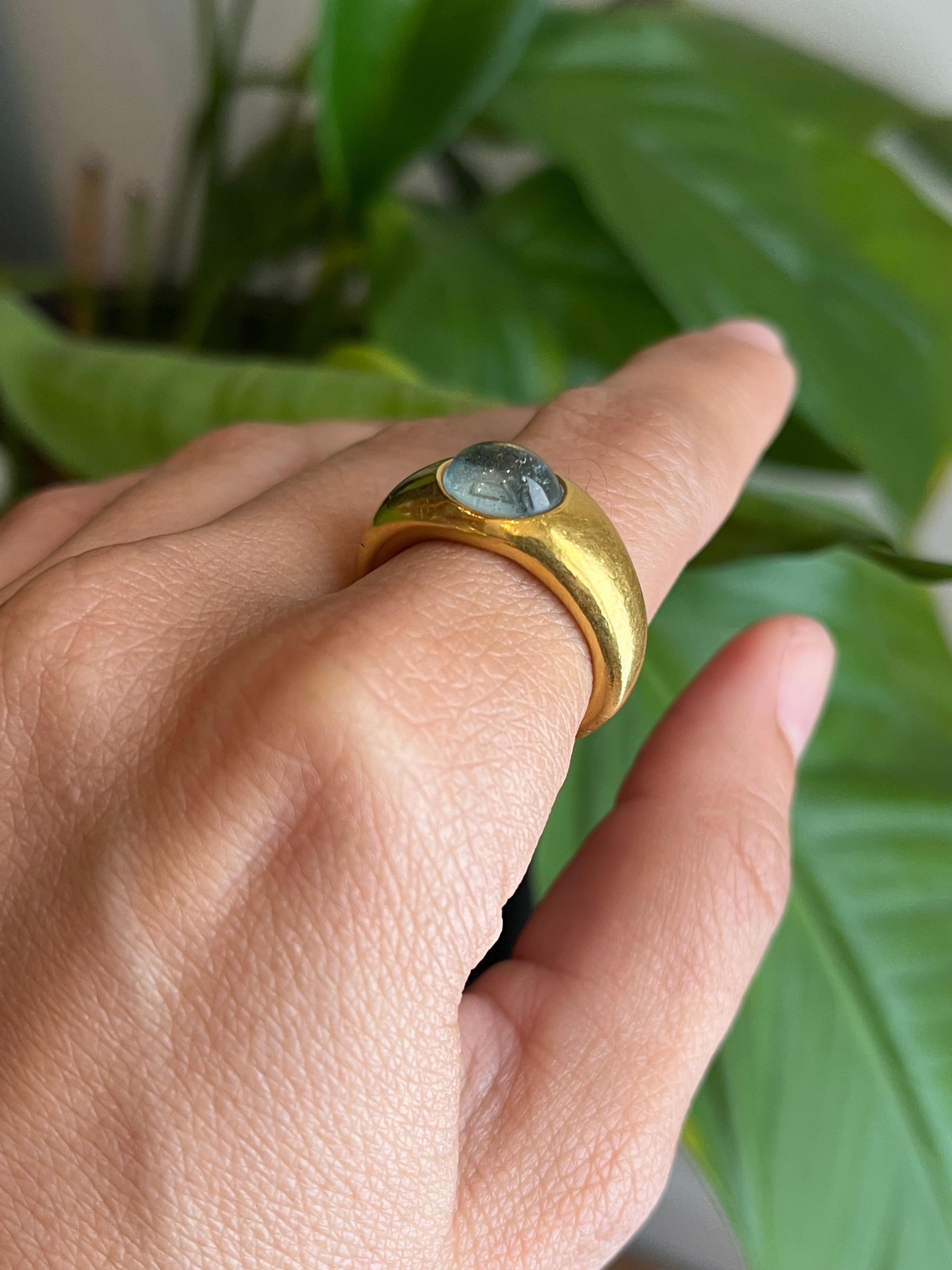 Artisan Bague gitane aigue-marine - Cabochon en or jaune 22K en vente