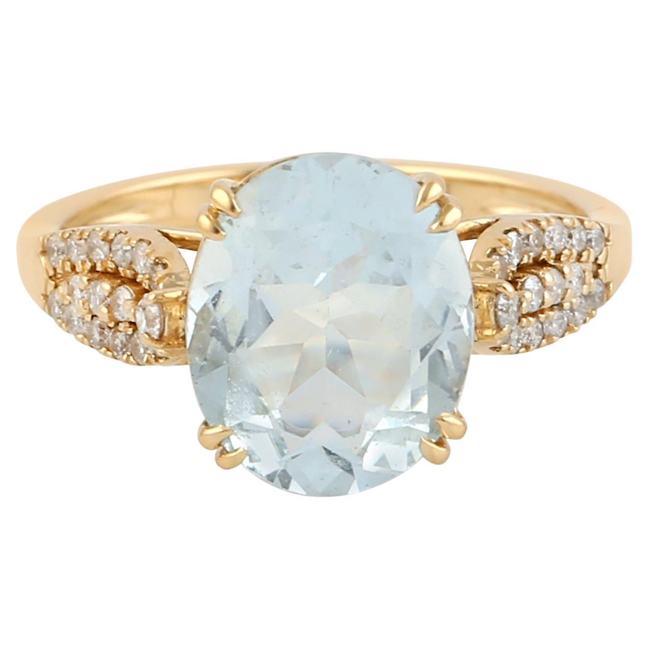 Aquamarine Halo Diamond Ring In 18k Yellow Gold
