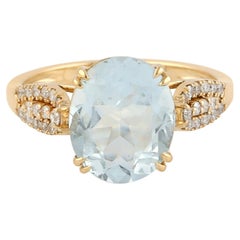 Aquamarine Halo Diamond Ring In 18k Yellow Gold