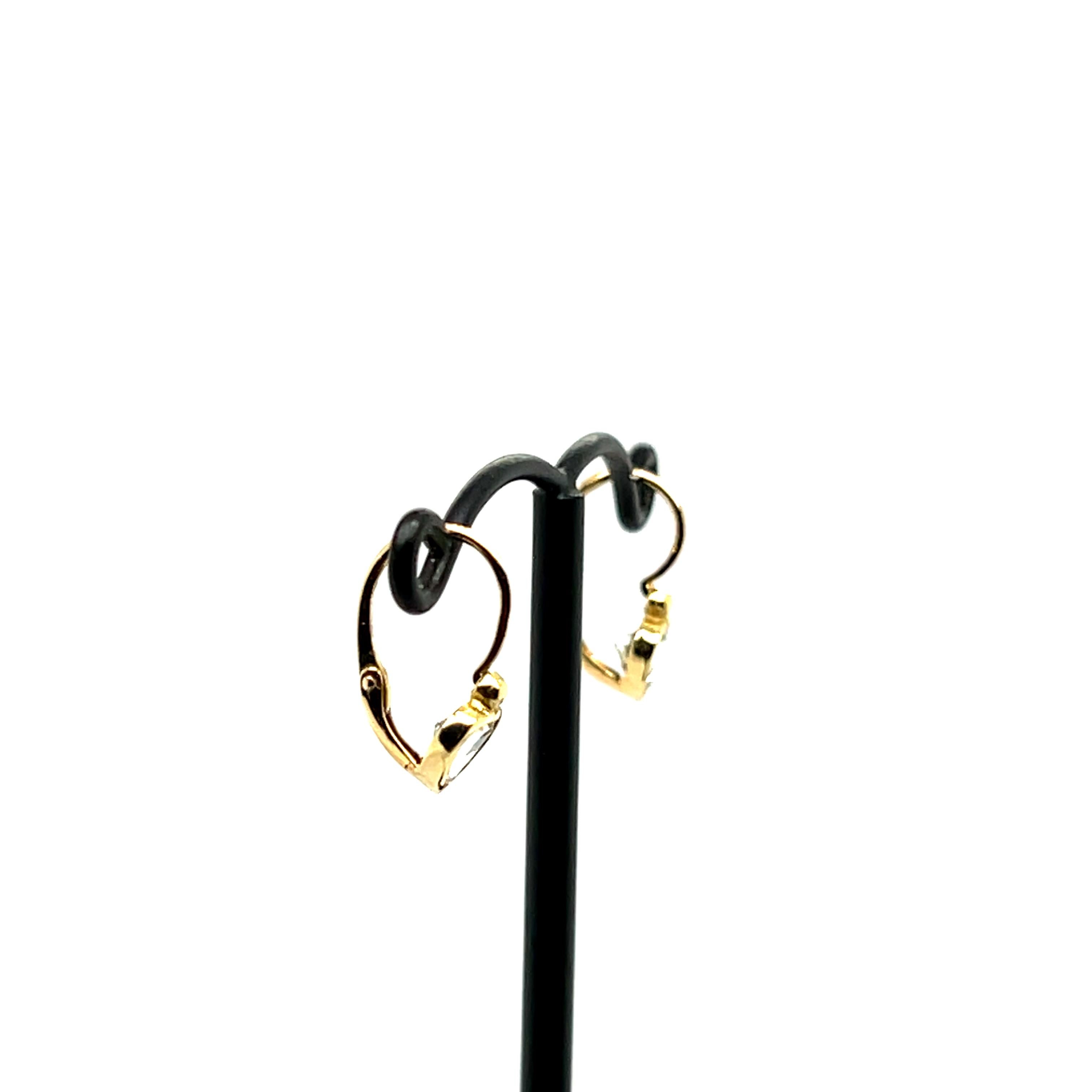 Retro Aquamarine Heart Shape Yellow Gold 18 Carats Earring For Sale