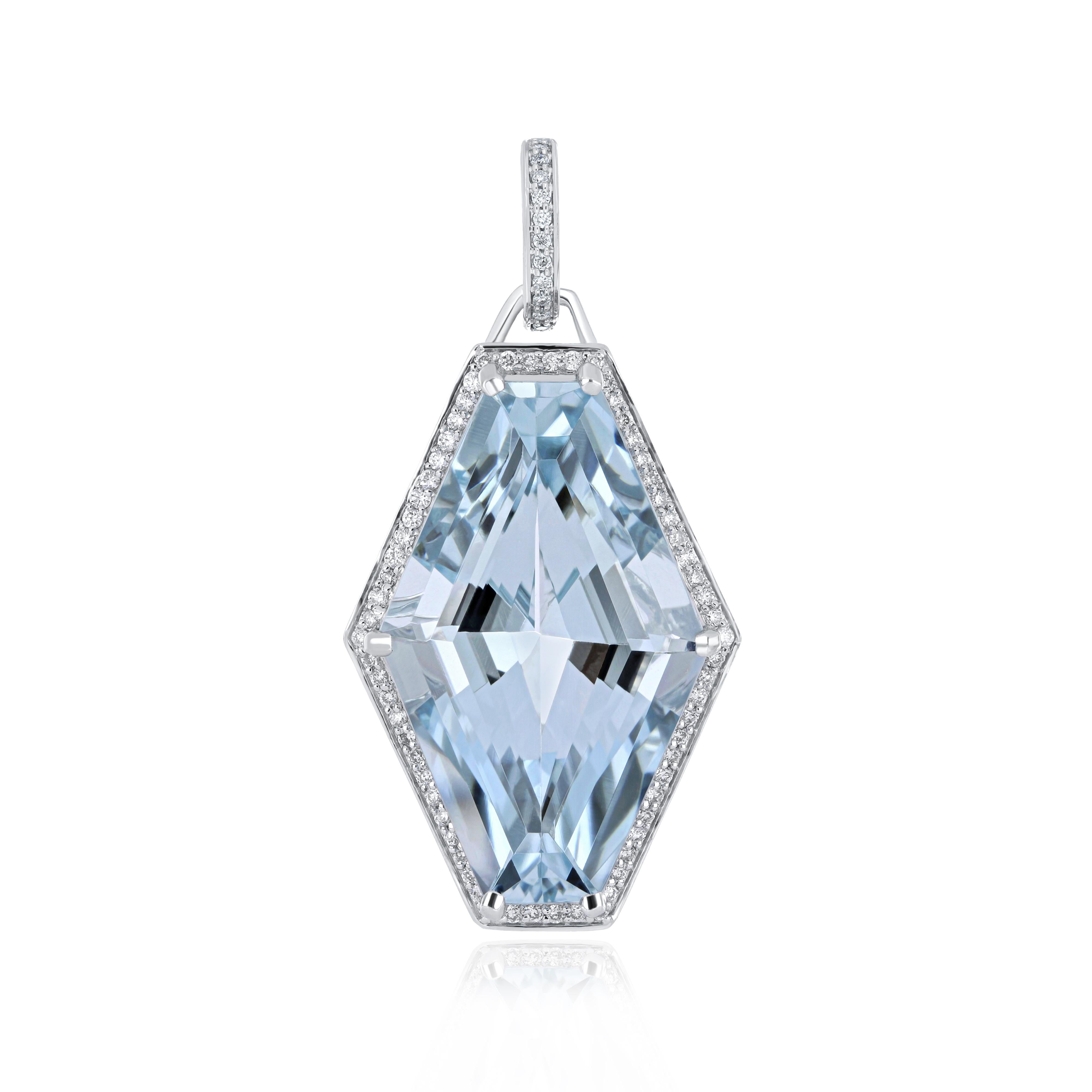Aquamarine and Diamond Pendant 14 Karat White Gold for Birthday Gift Pendant In New Condition For Sale In JAIPUR, IN