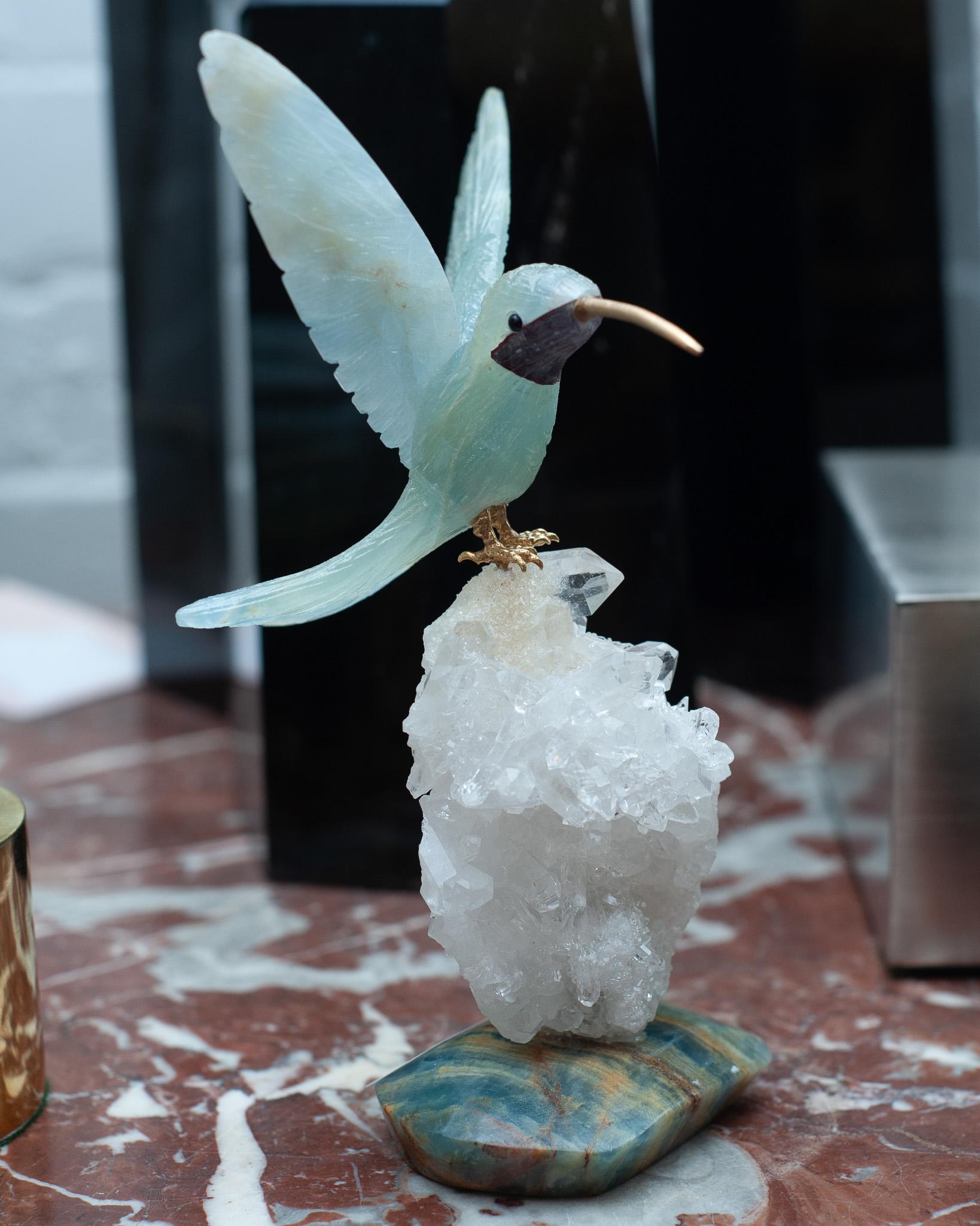 Aquamarine Hummingbird Sculpture on Rock Crystal and Blue Onyx Mineral Base In New Condition In Toronto, ON