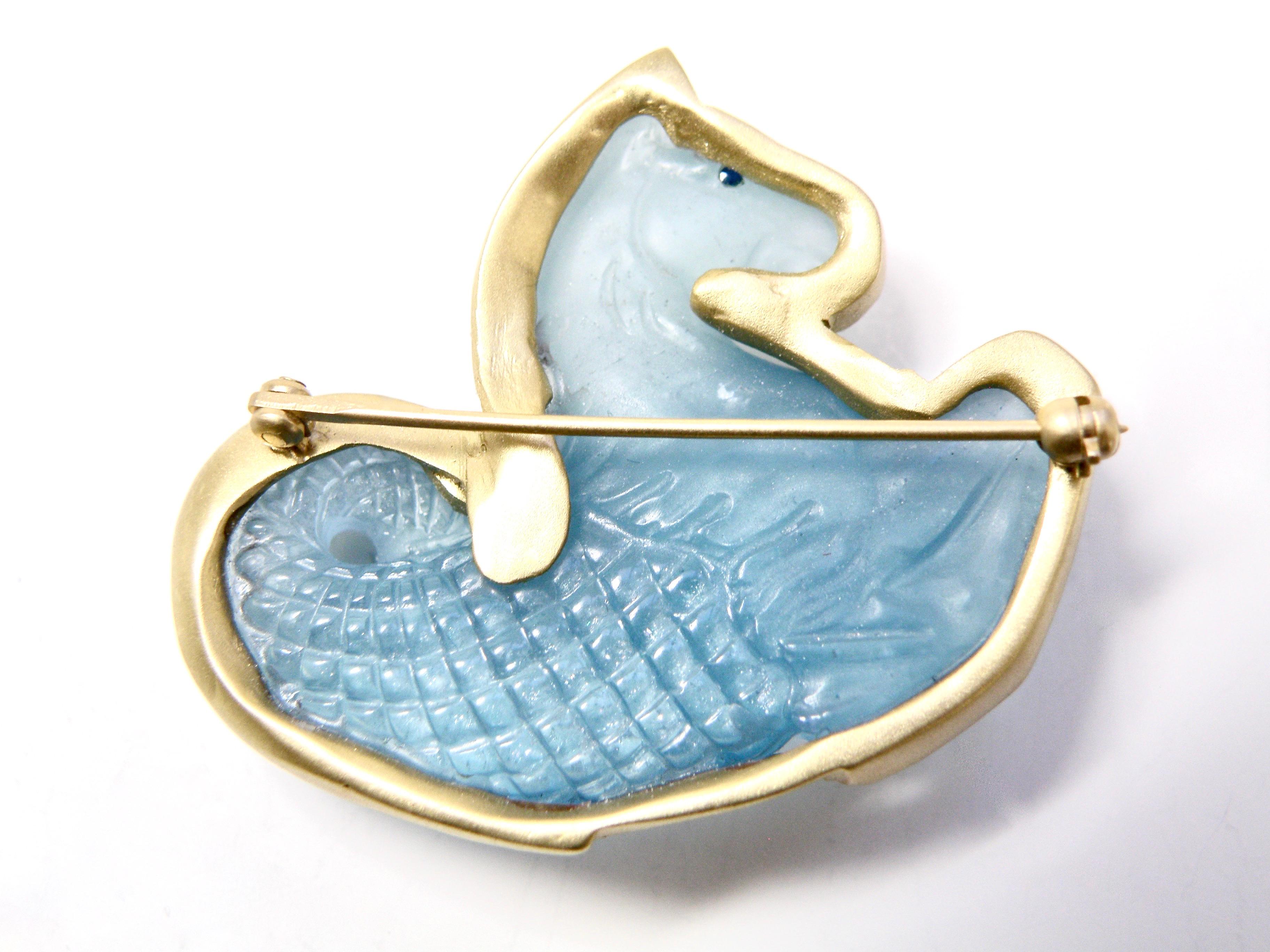 18K aquamarine seahorse pin 2 x21/2