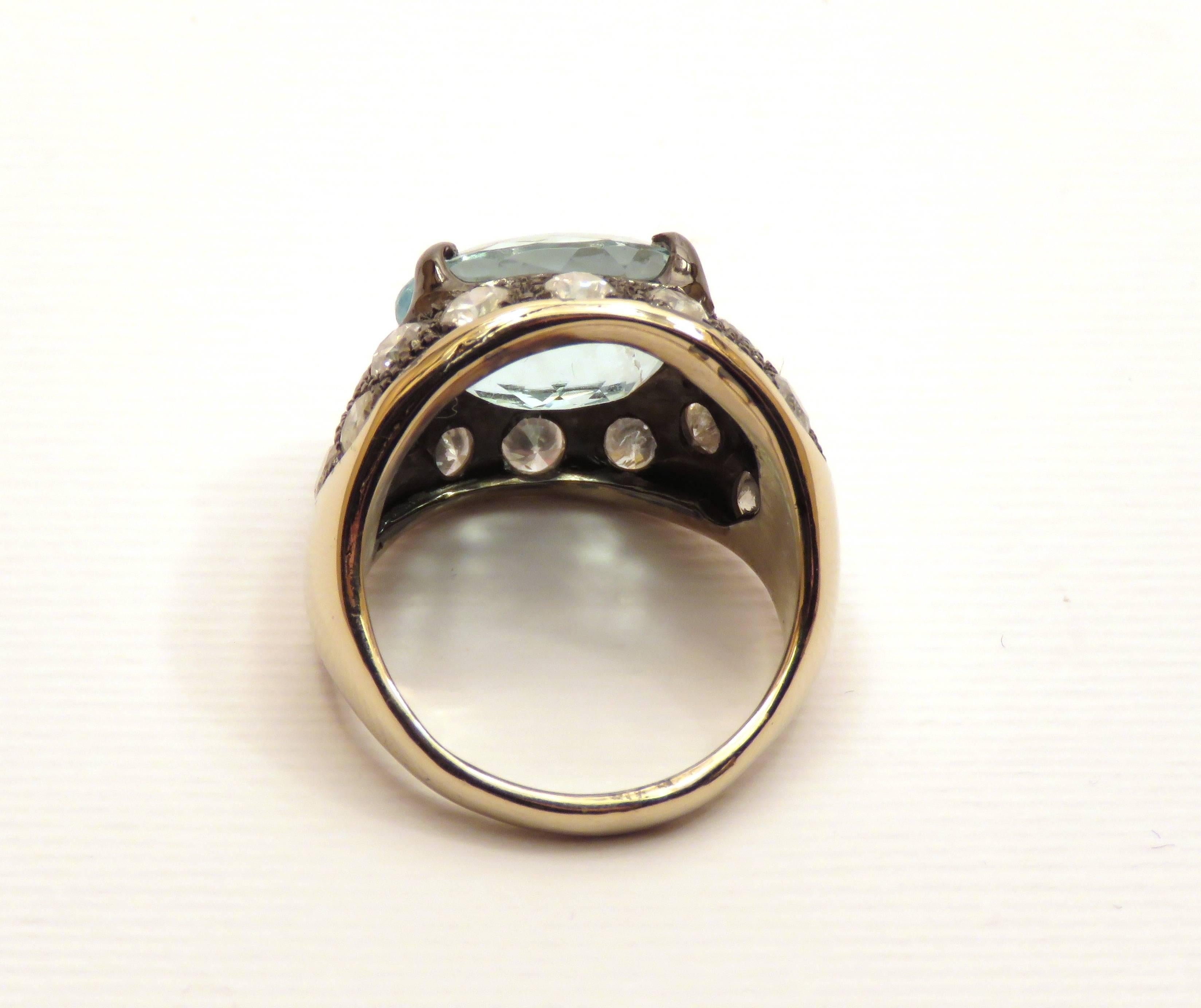 Aquamarine Ice Diamonds 18 Karat White Gold Cocktail Ring Handcrafted in Italy In New Condition For Sale In Milano, IT
