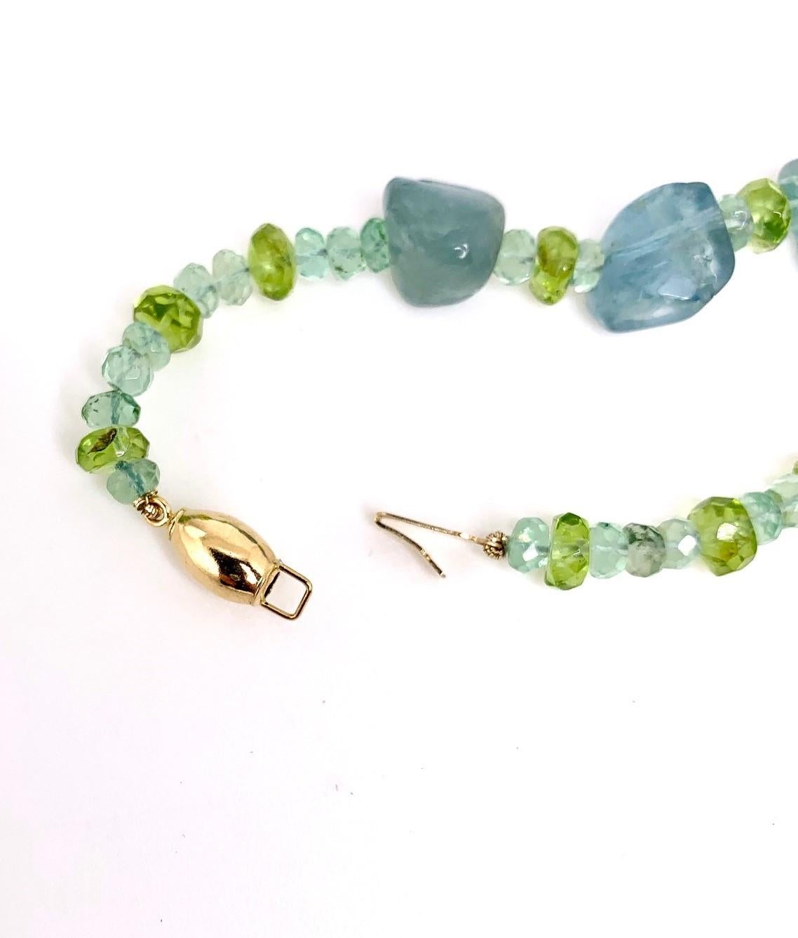 Aquamarine, Indicolite Tourmaline and Peridot Beaded Necklace with Gold Accents In New Condition In Los Angeles, CA
