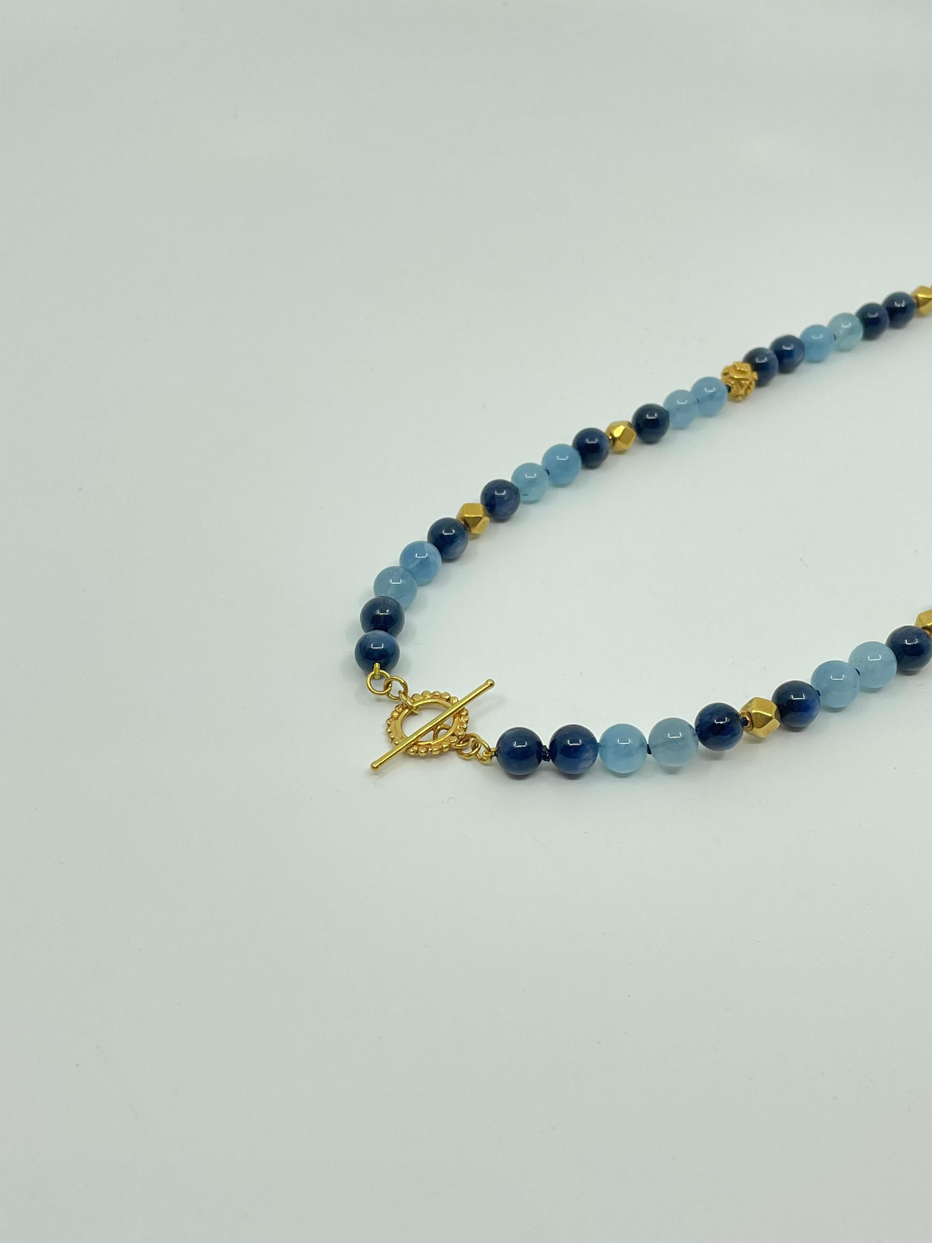 Aquamarine, Kyanite & 18K Gold Necklace For Sale 5