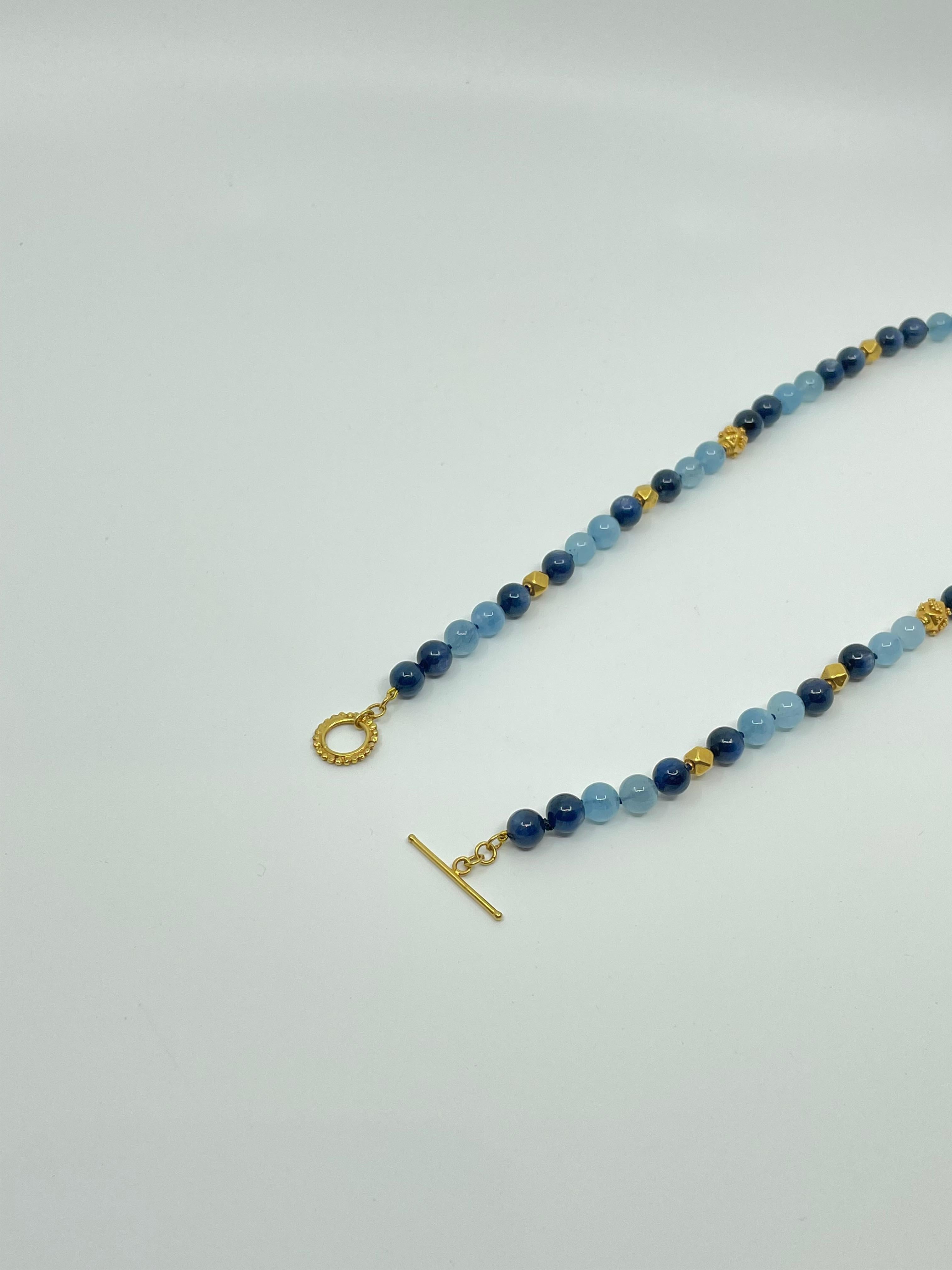 Aquamarine, Kyanite & 18K Gold Necklace For Sale 6