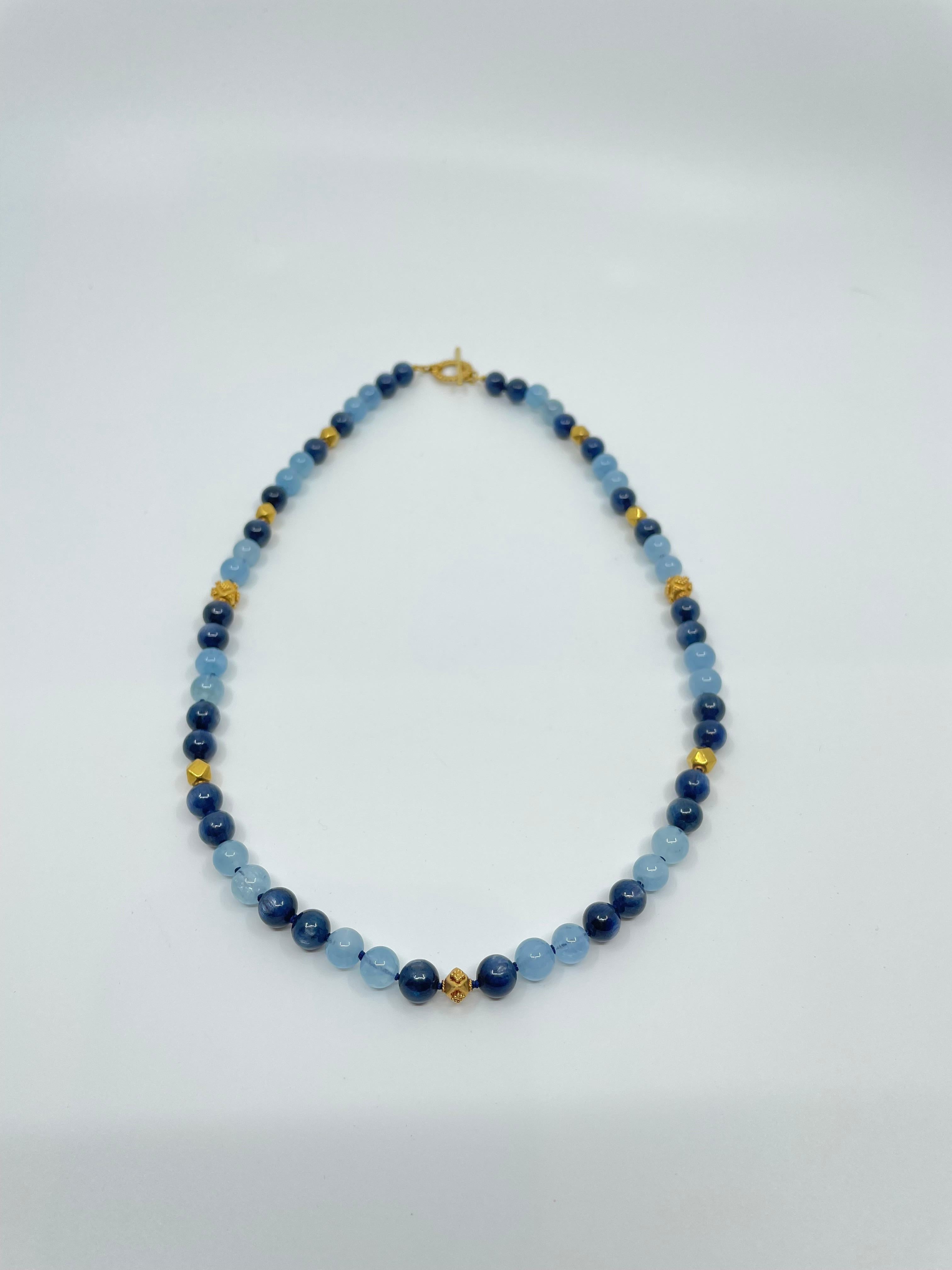 Aquamarine, Kyanite & 18K Gold Necklace For Sale 3