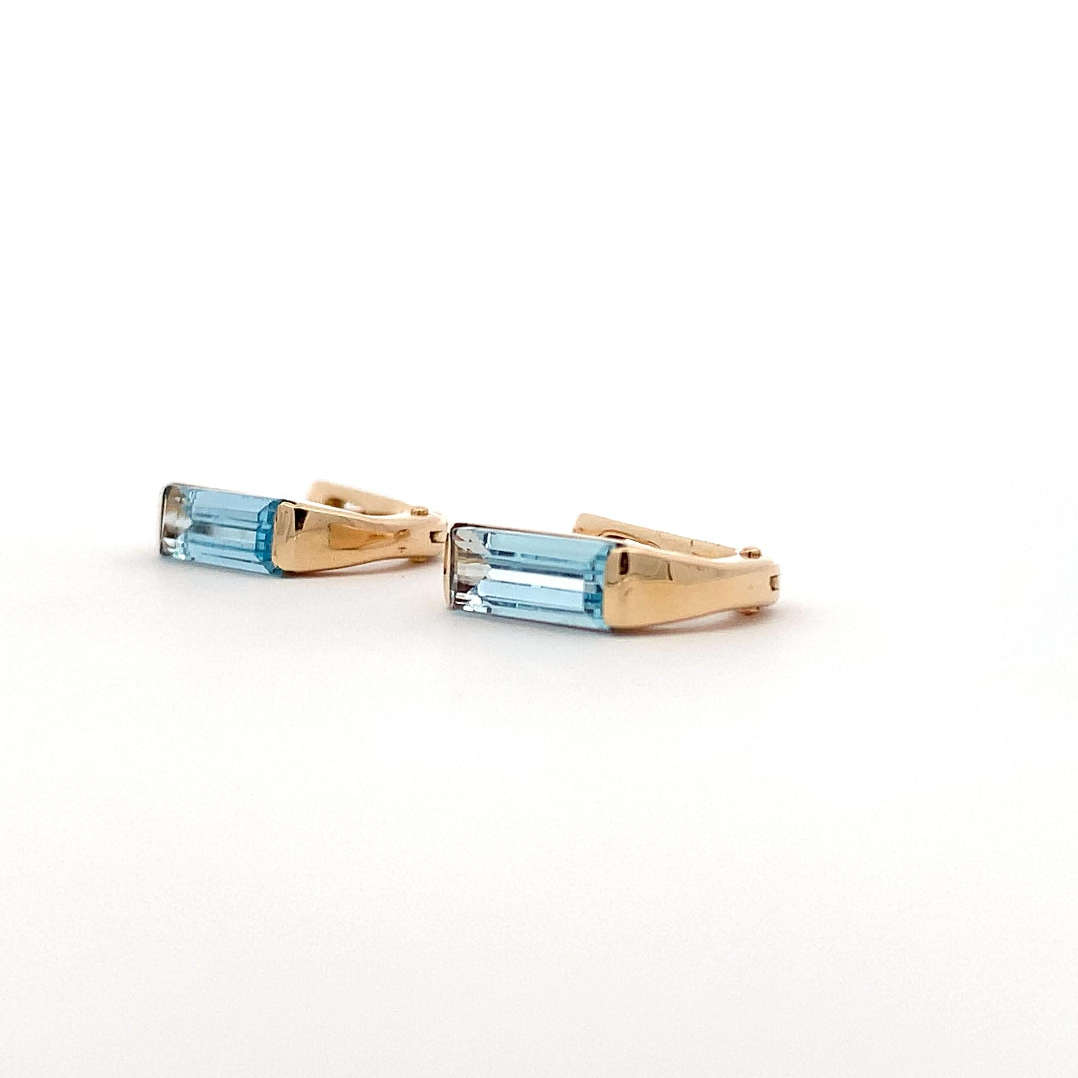 Orecchini a leva con acquamarina in oro giallo 14k in vendita 2
