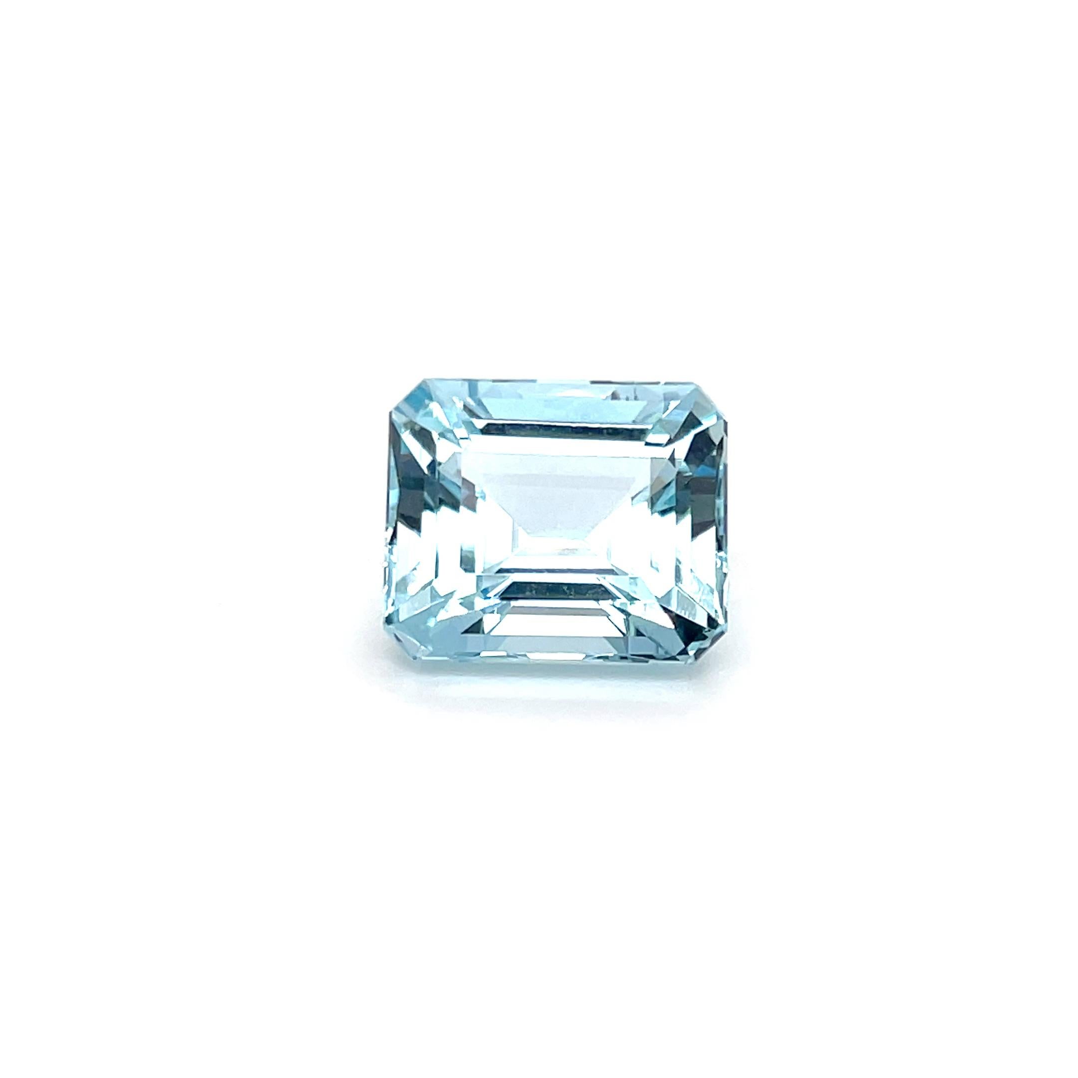 Art Deco Aquamarine Loose Gemstone for Jewelry making 15.7x13.2x10.32mm AAAA 15.62 Cts For Sale