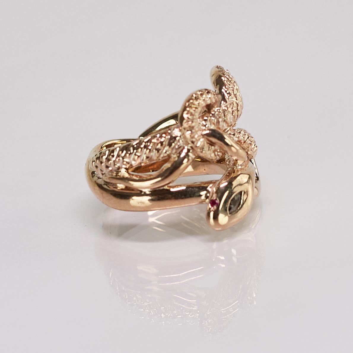 Diamant-Marquis-Schlangenring, Smaragd, Rubin, Augen, Bronze im viktorianischen Stil von J Dauphin Damen im Angebot